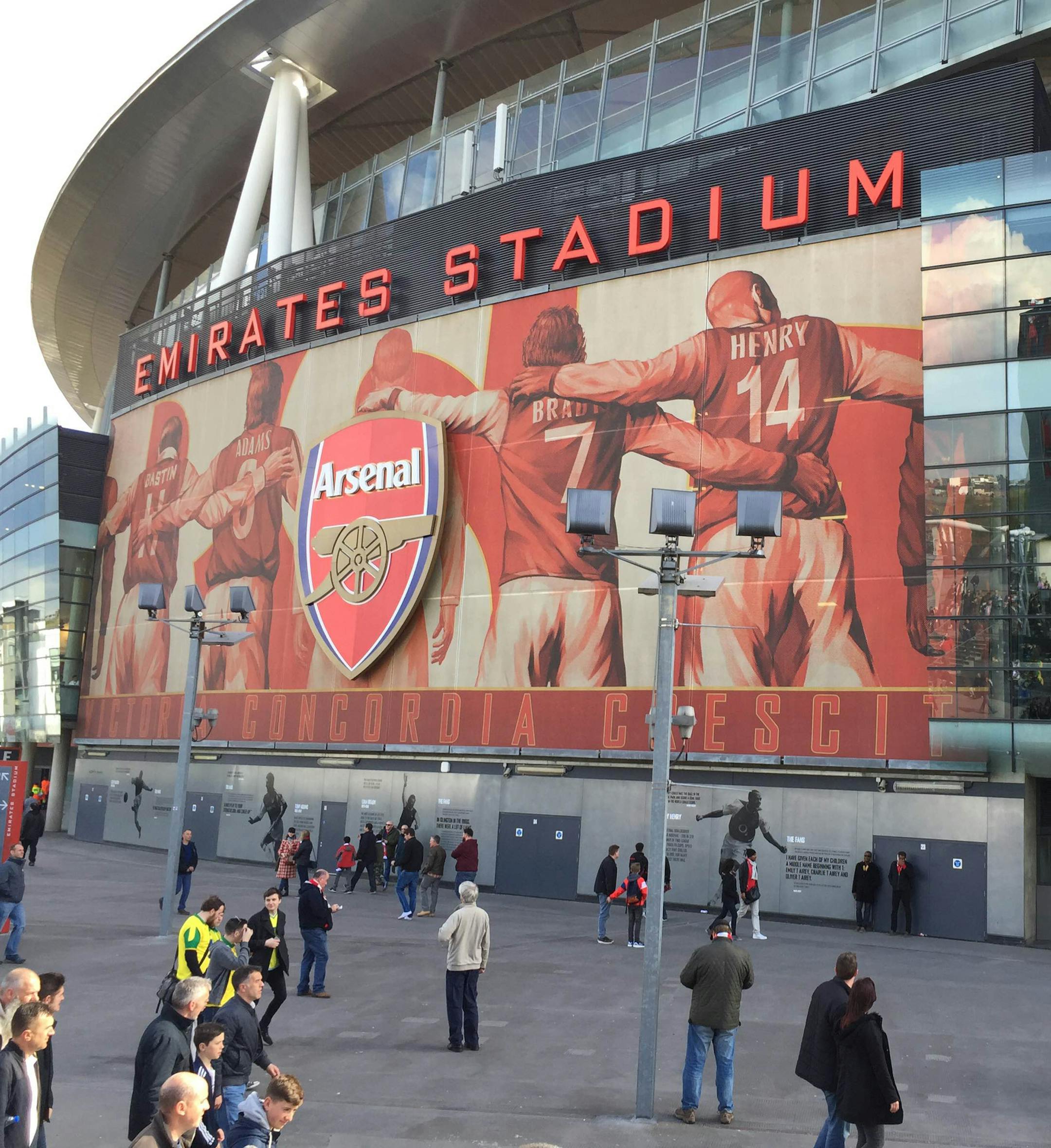 Photo outsider Emirates Stadium by Jon Marthaler ORG XMIT: MIN1605061528540342