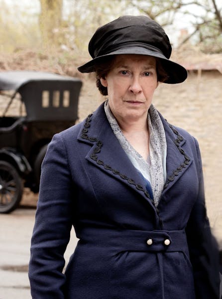 Phyllis Logan plays housekeeper Mrs. Hughes on PBS' "Downton Abbey," returning for a new season on Jan. 5. (MCT) ORG XMIT: 1147069