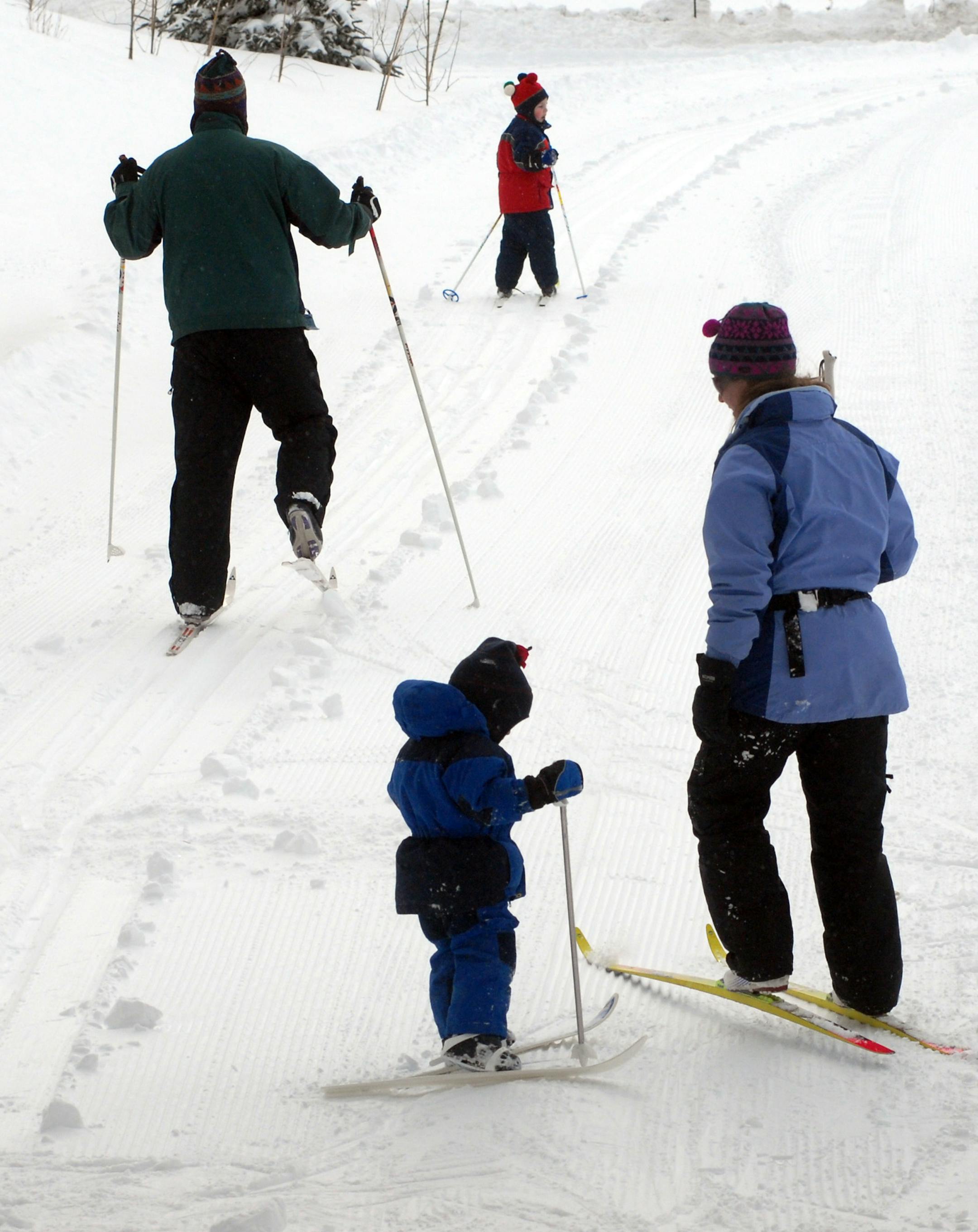 RICHARD SENNOTT&#x2022;rsennott@startribune.com
Maple Grove , Mn. Friday 3/2/2007 Winter Storm
Elm Creek Park Reserve- Doug and Kristin Anderson of St Anthony Village spent the late morning cross country skiing with their 2 sons Joshua 2 1/2 and 5 yr old Gabriel.
