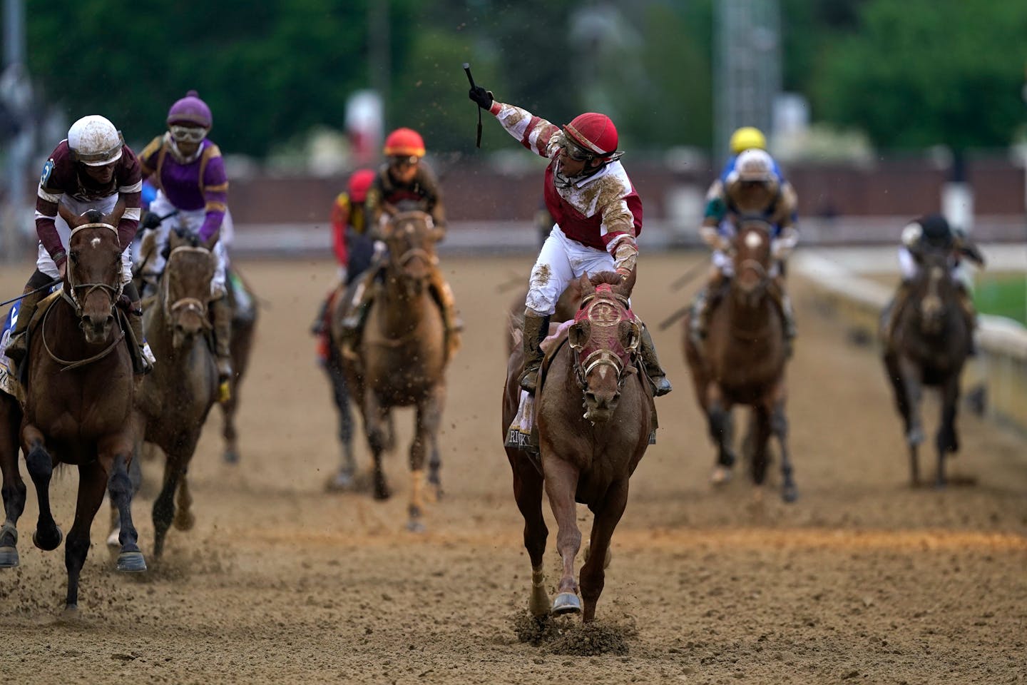 Long shot Rich Strike, at 81-1, wins Kentucky Derby; Zandon places third
