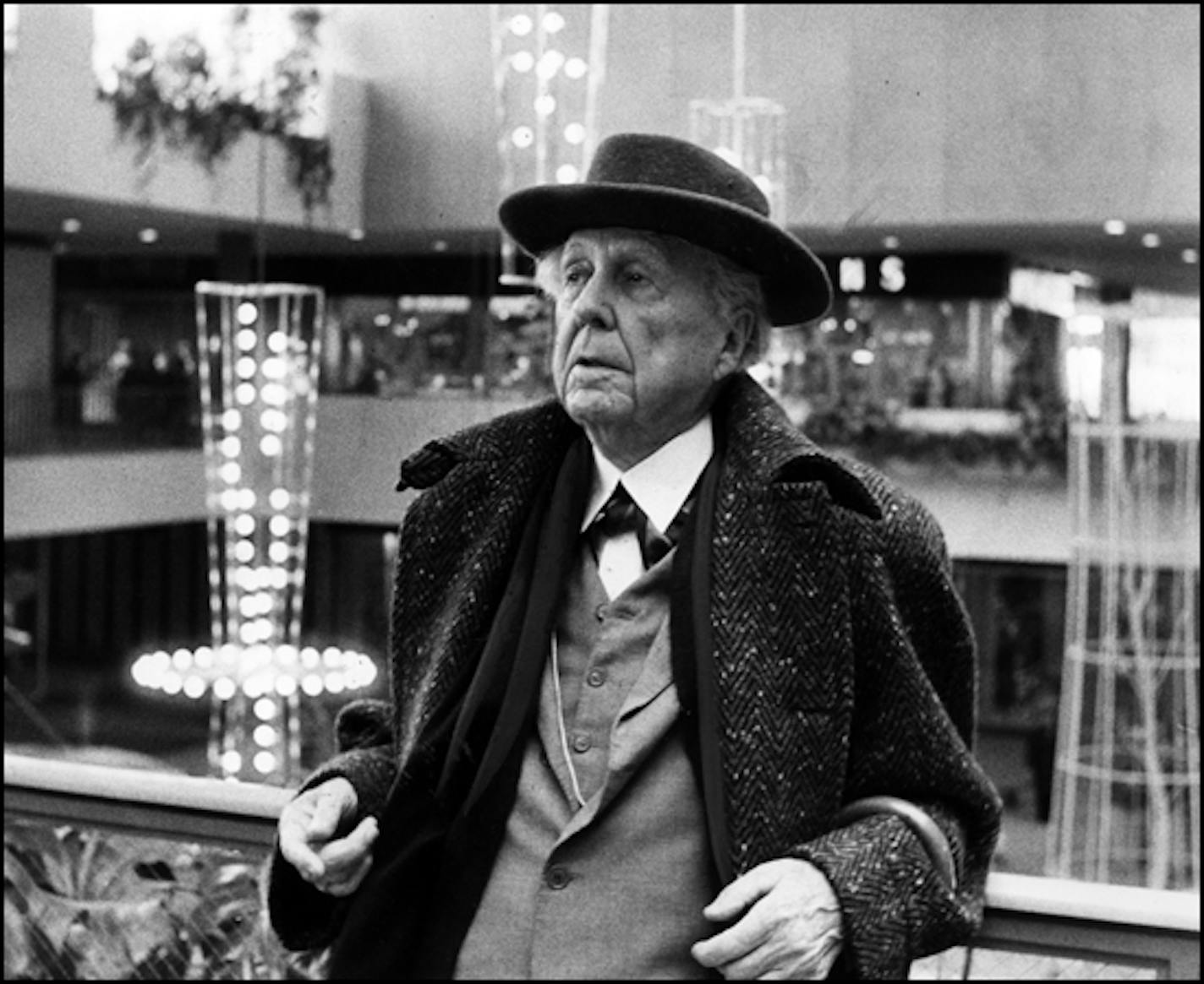 November 1956: Frank Lloyd Wright at Southdale