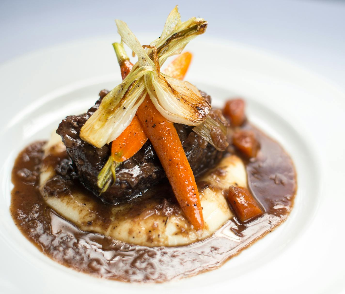 Pot roast with red wine and potato pur&#xe9;e.