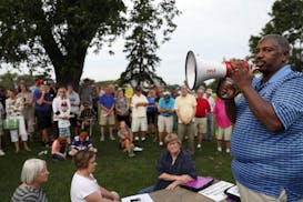 Bobby Warfield addressed a group of golfers and supporters of the Hiawatha Golf Course as they rallied against the Park Board's recent decision to red
