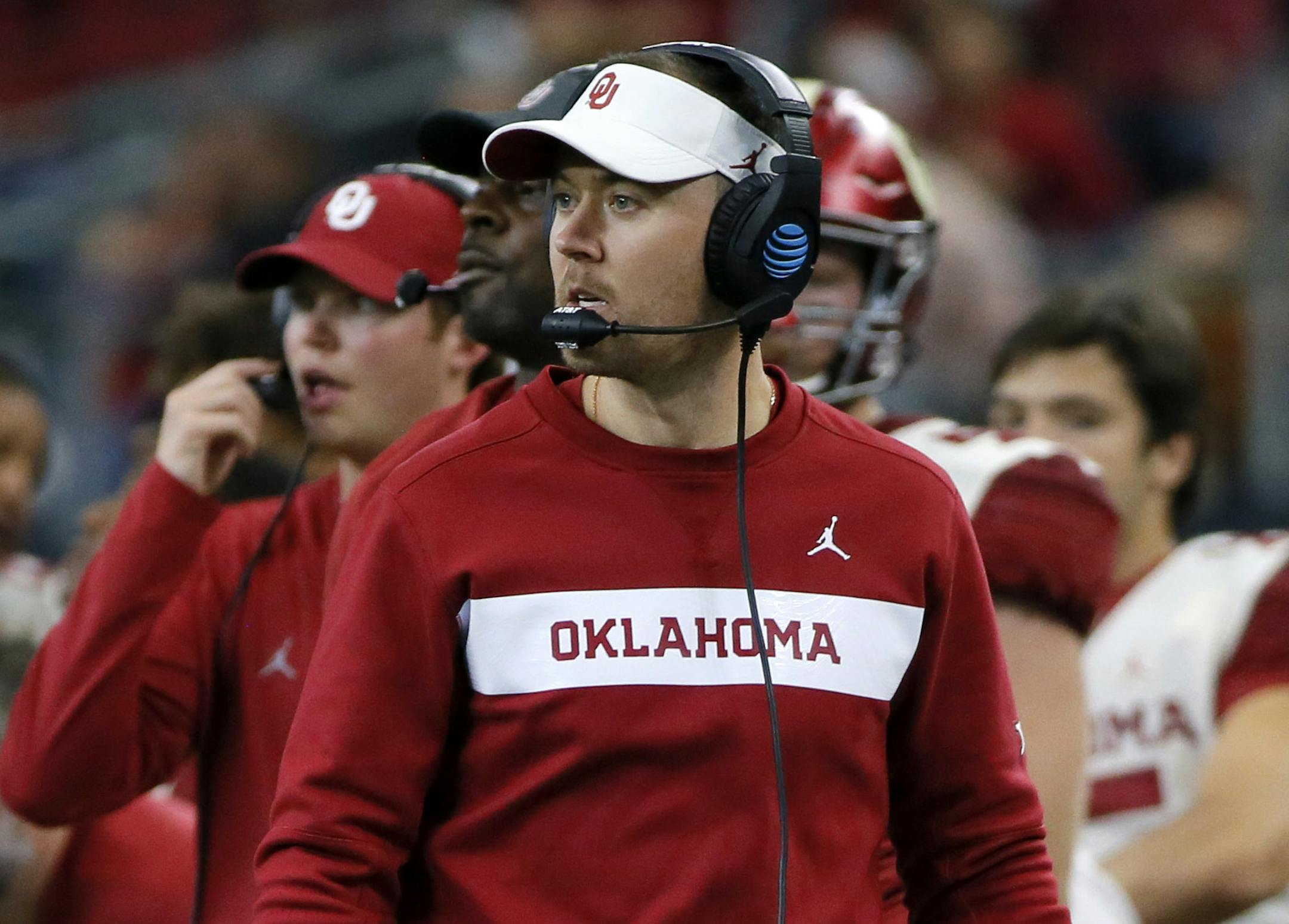 Oklahoma head coach Lincoln Riley