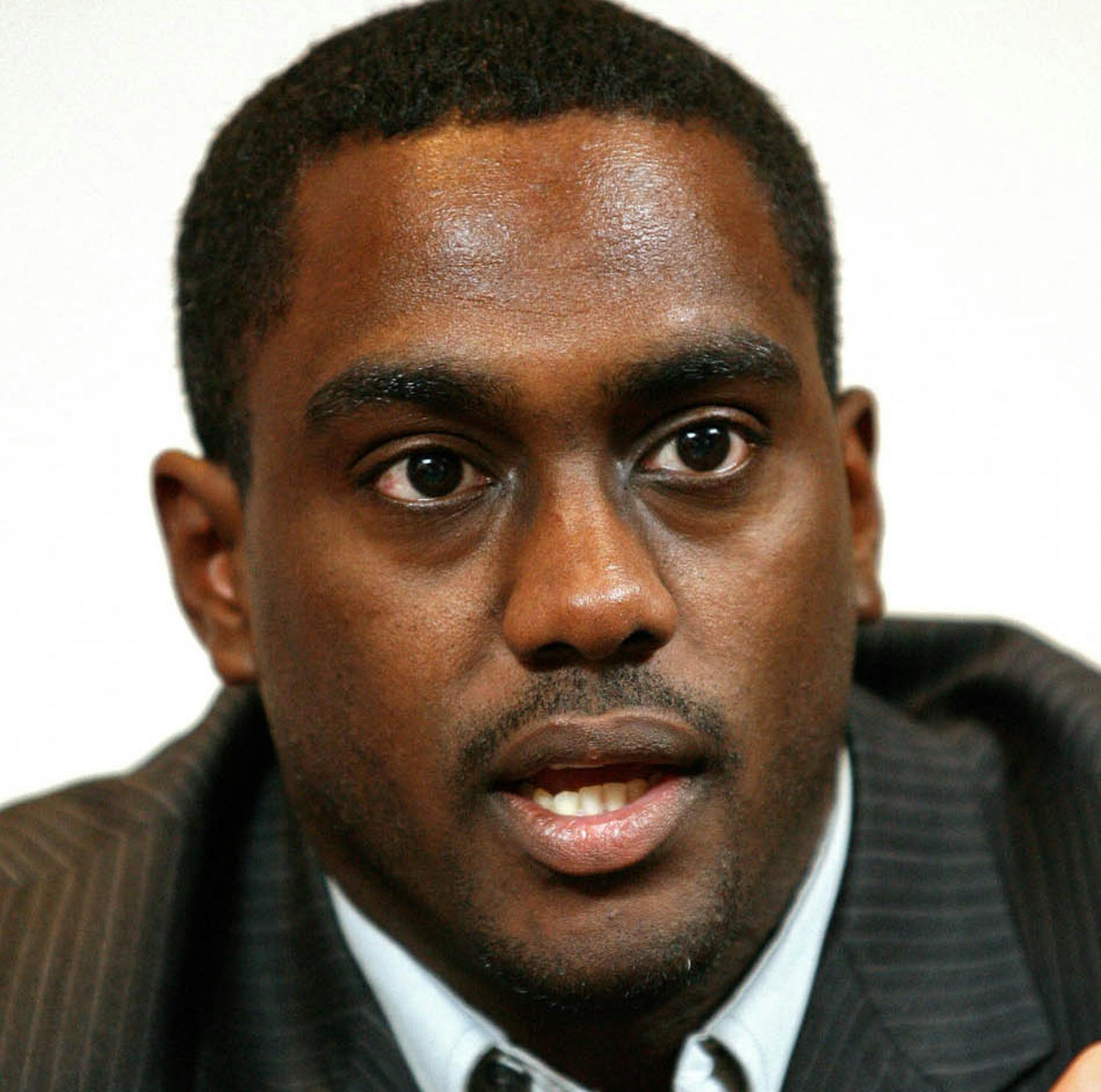 MARLIN LEVISON *mlevison@startribune.com 11/01/07 Assign#00000251A- Former Gophers football players discuss the merits and failures of the current Gophers football program and what needs to be done to return the program to its glory days. Participating - Sean Lumpkin, Ron King, Sean Hoffman, Ron Simons, Lee Hutton, Ray Hitchcock. IN THIS PHOTO: Lee Hutton ORG XMIT: MIN2015061716242847