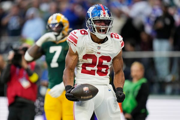 Running back Saquon Barkley has helped the Giants start 4-1 for the first time since 2009. 