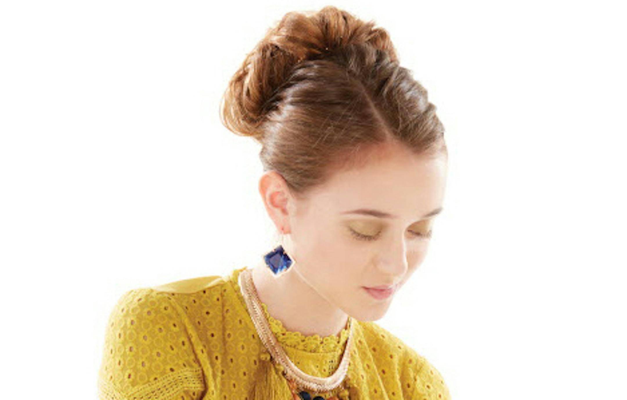 The model is wearing a $55 pair of Kendra Scott earrings from nordstrom.com.