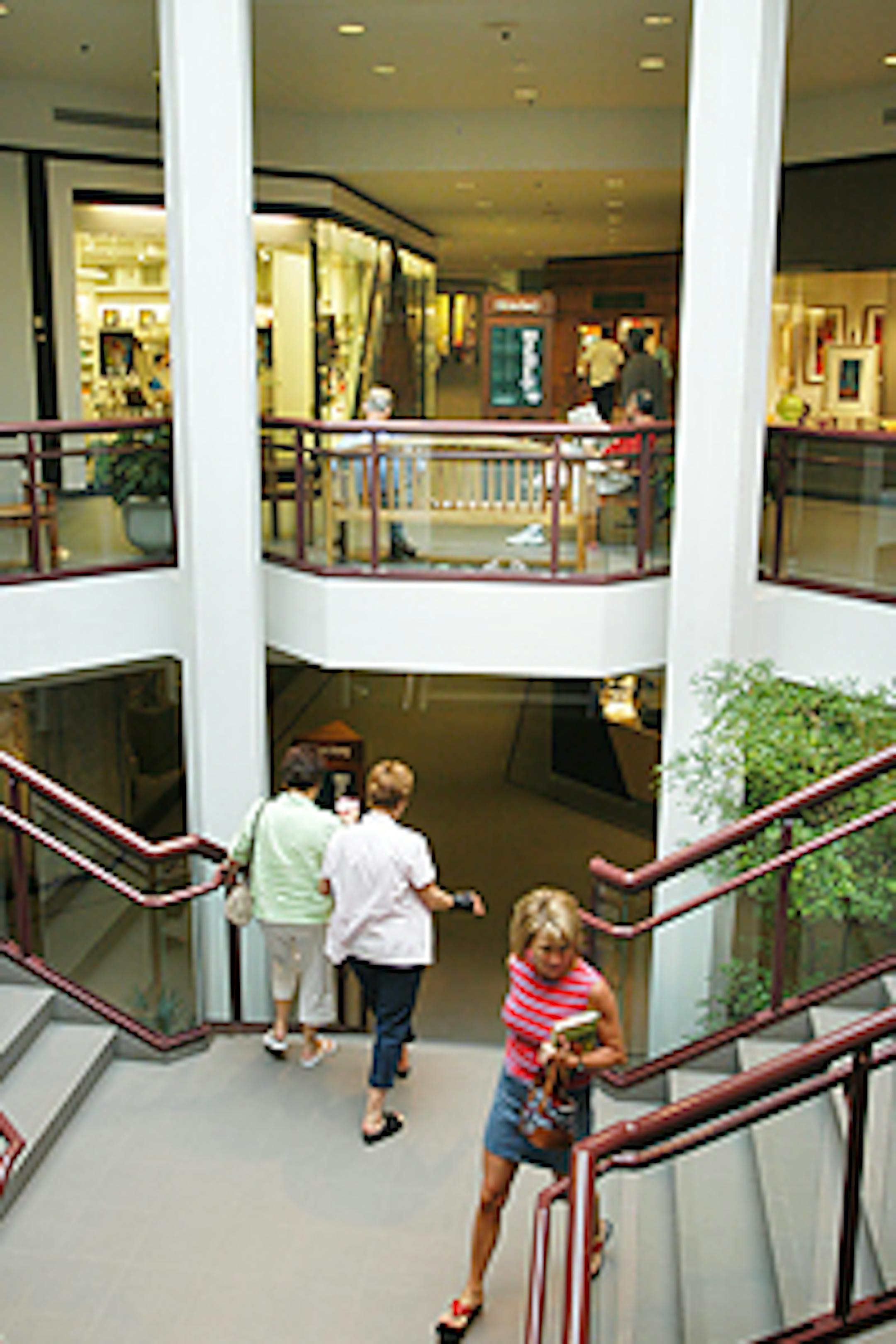 Enjoy Fashion's Night Out at the Galleria