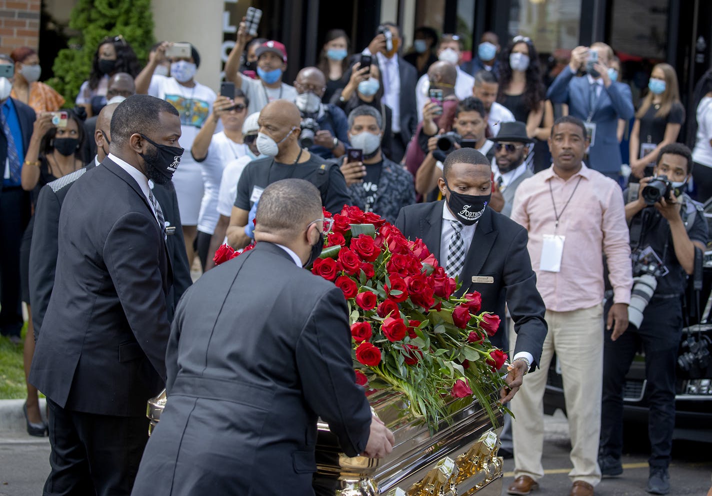 George Floyd's casket was taken from a private memorial service in the Frank J. Lindquist Sanctuary at North Central University, Thursday, June 4, 2020 in Minneapolis, MN. ] ELIZABETH FLORES • liz.flores@startribune.com