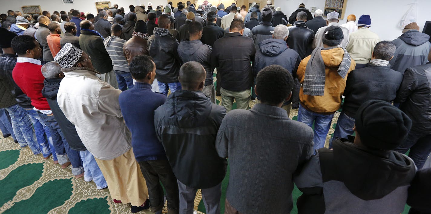 St. Anthony City Council is expected to reverse course Tuesday night and allow a mosque in the city's business park. Here in south Minneapolis, men gather for Jumu'ah, or Friday prayer that Muslims hold every Friday just after noon. ] BRIAN PETERSON &#x201a;&#xc4;&#xa2; brian.peterson@startribune.com Minneapolis, MN 12/19/14