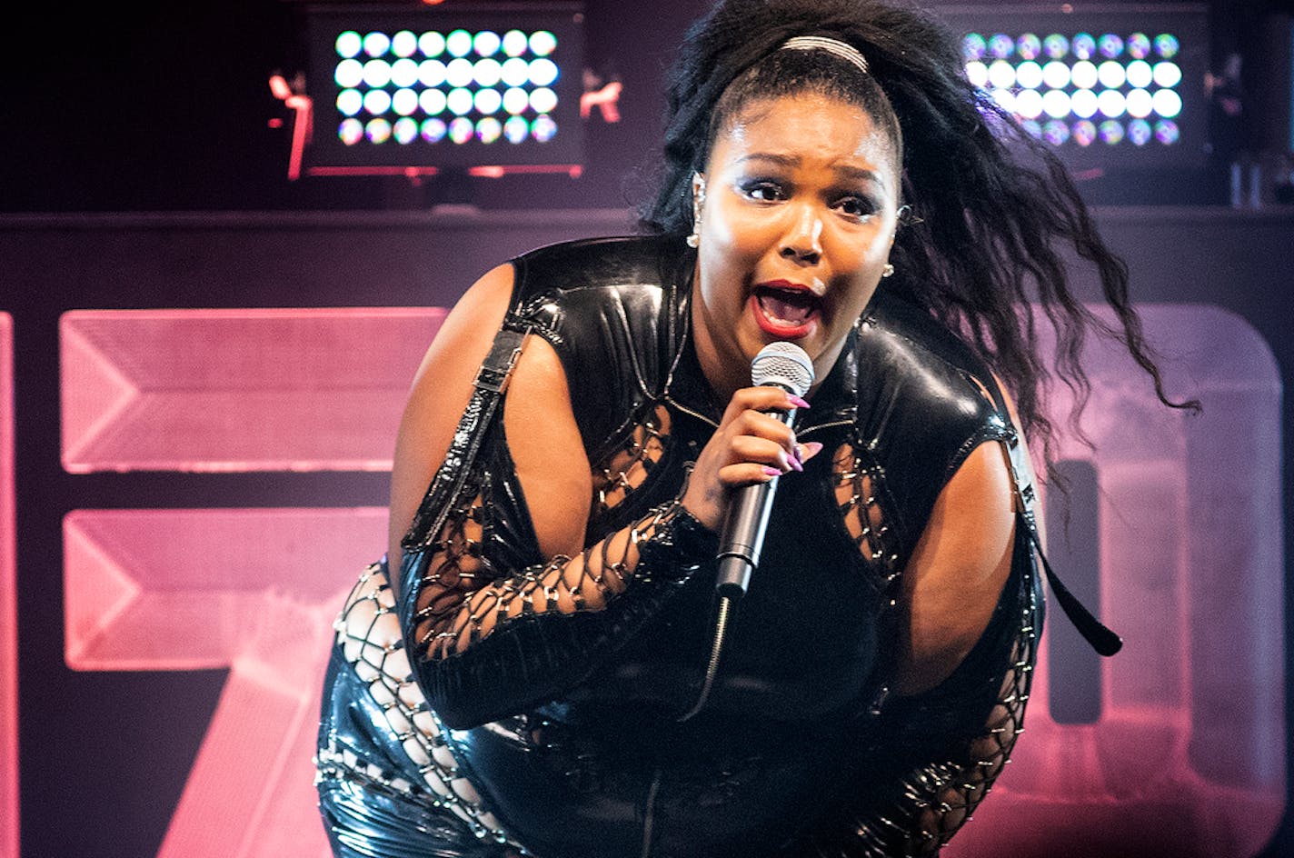 Lizzo performed at Palace Theatre in St. Paul. ] CARLOS GONZALEZ • cgonzalez@startribune.com – May 14, 2018, St. Paul, MN, Palace Theatre, Haim with Lizzo at the Palace Theatre Concert