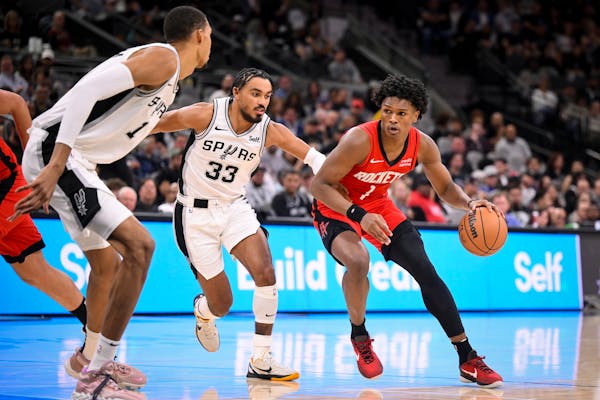 Apple Valley's Tre Jones on his huge new teammate, new role for Spurs