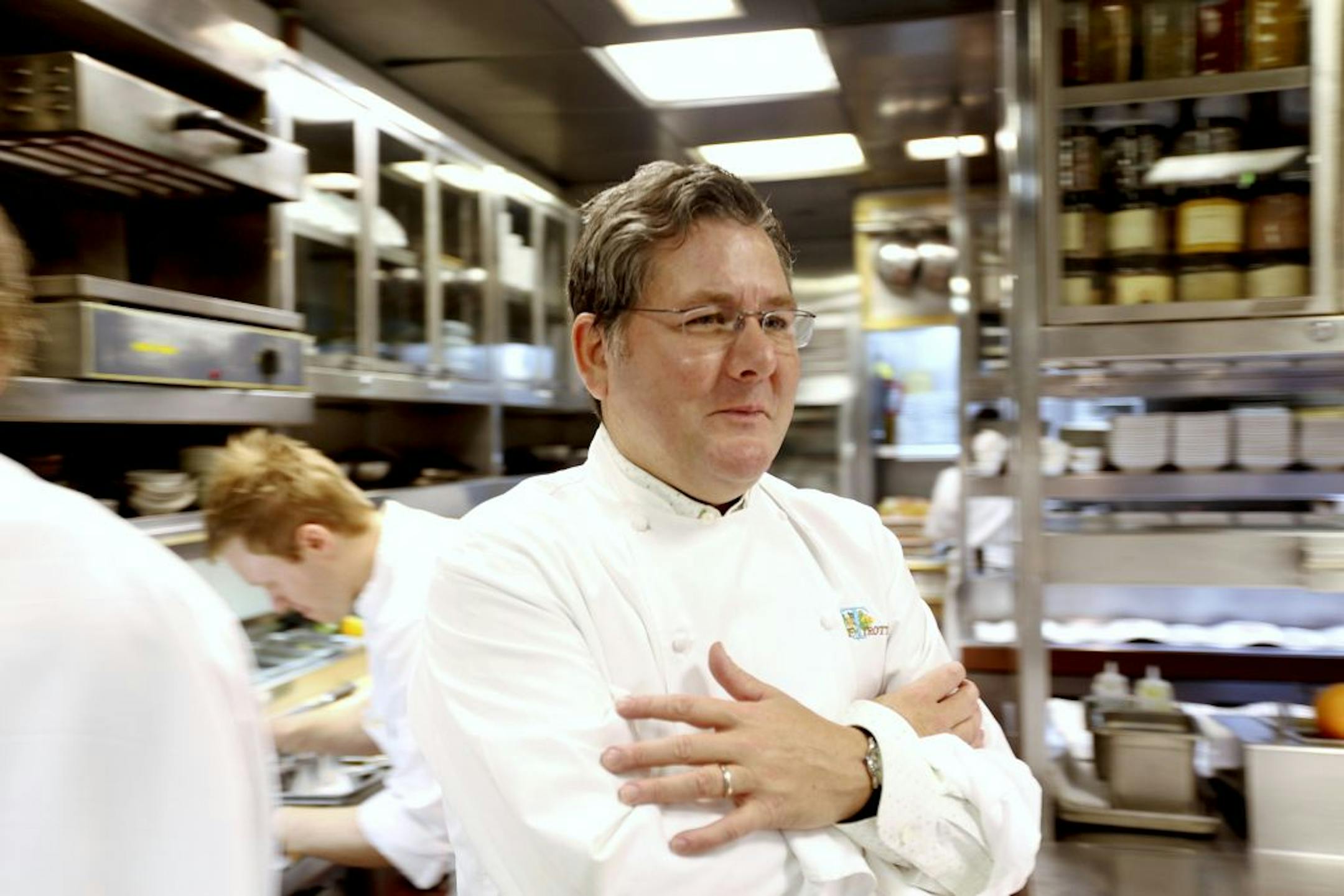 Charlie Trotter will close his famed establishment Charlie Trotter's later this year after a 25-year run.