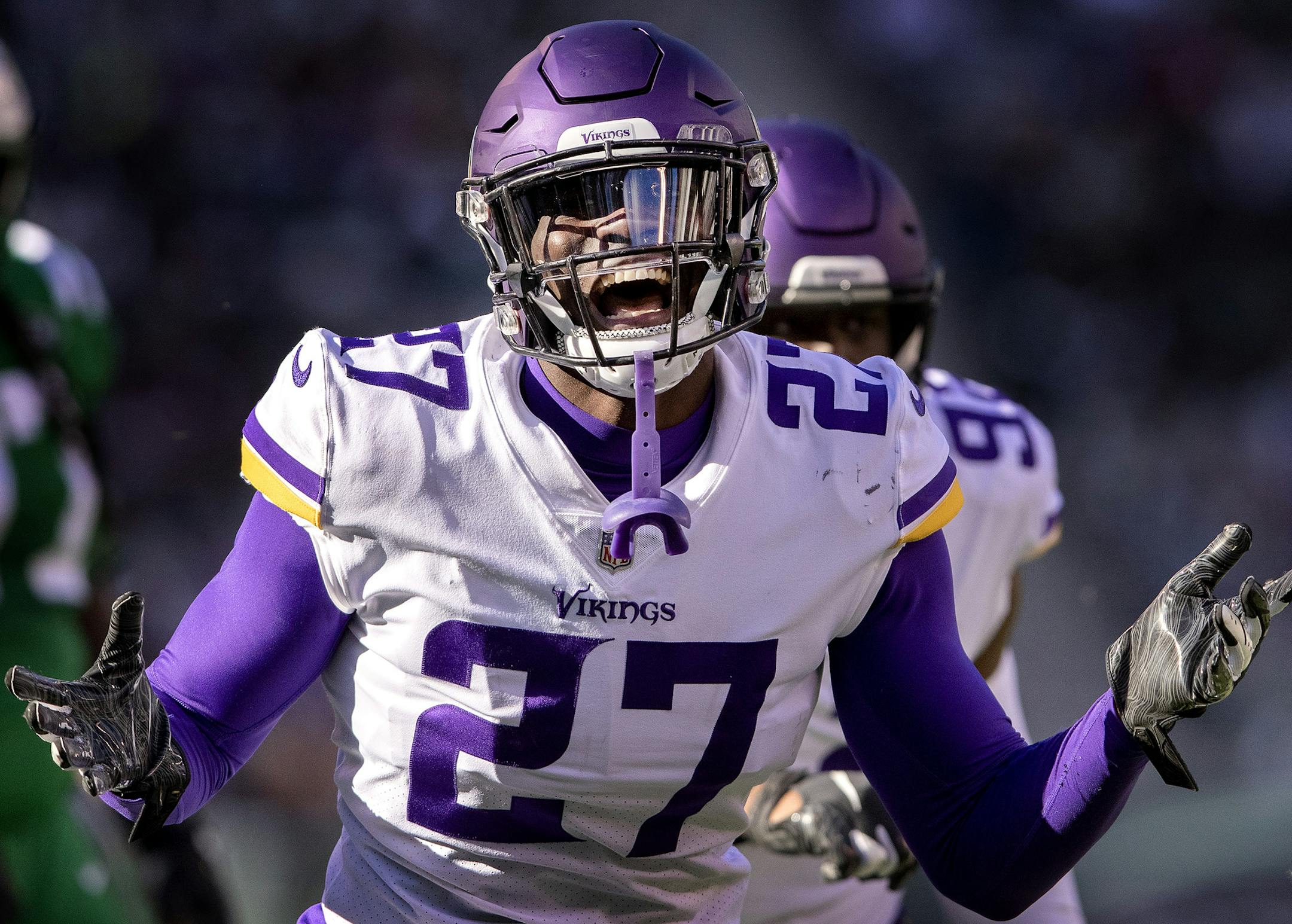 Jayron Kearse (27) celebrated after sacking Sam Darnold in the third quarter. ] CARLOS GONZALEZ ï cgonzalez@startribune.com ñ October 21, 2018, East Rutherford, NJ, MetLife Stadium, NFL, Minnesota Vikings vs. New York Jets