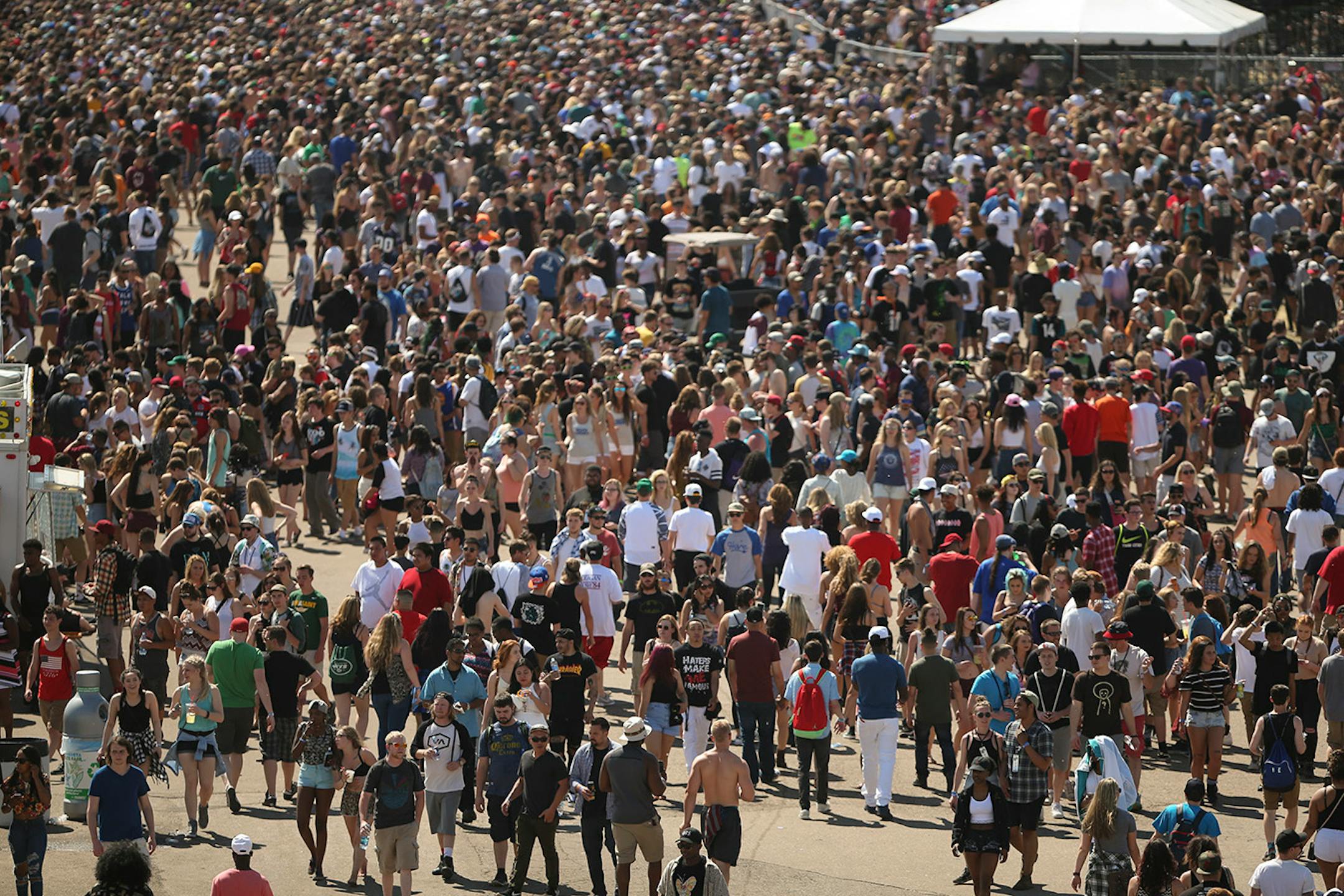 The Soundset 2016 crowd Sunday afternoon.