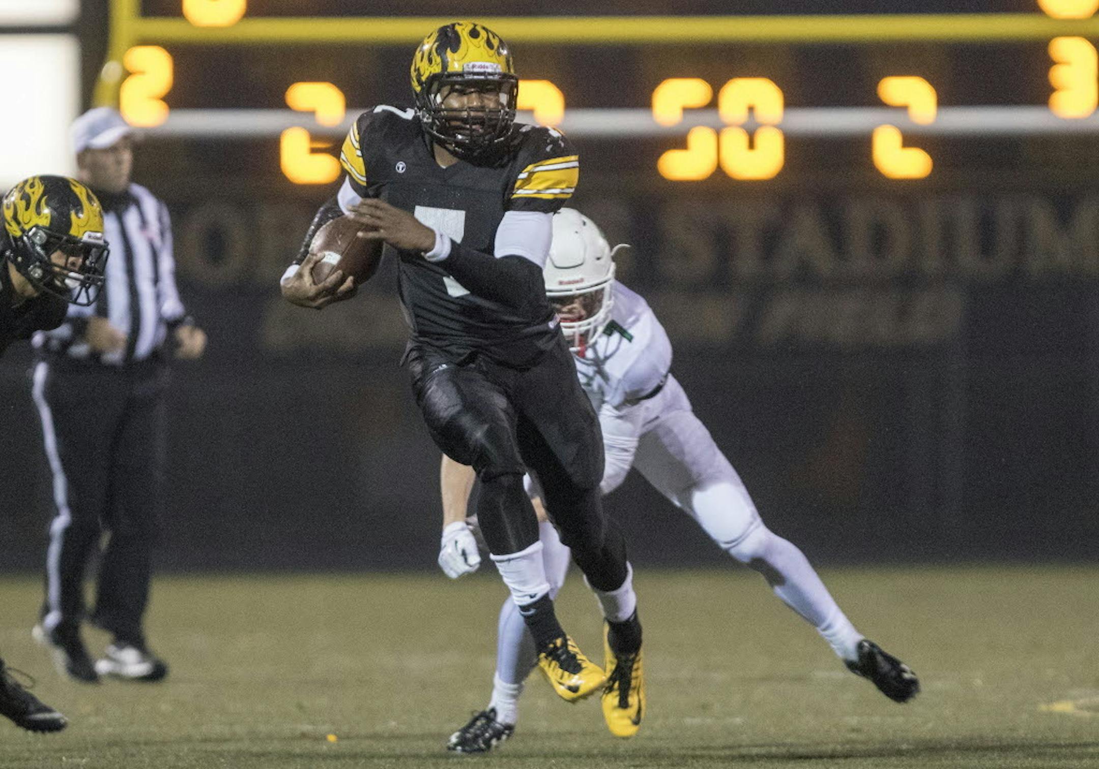Burnsville quarterback Kamal Martin is expected to be a linebacker for the Gophers.