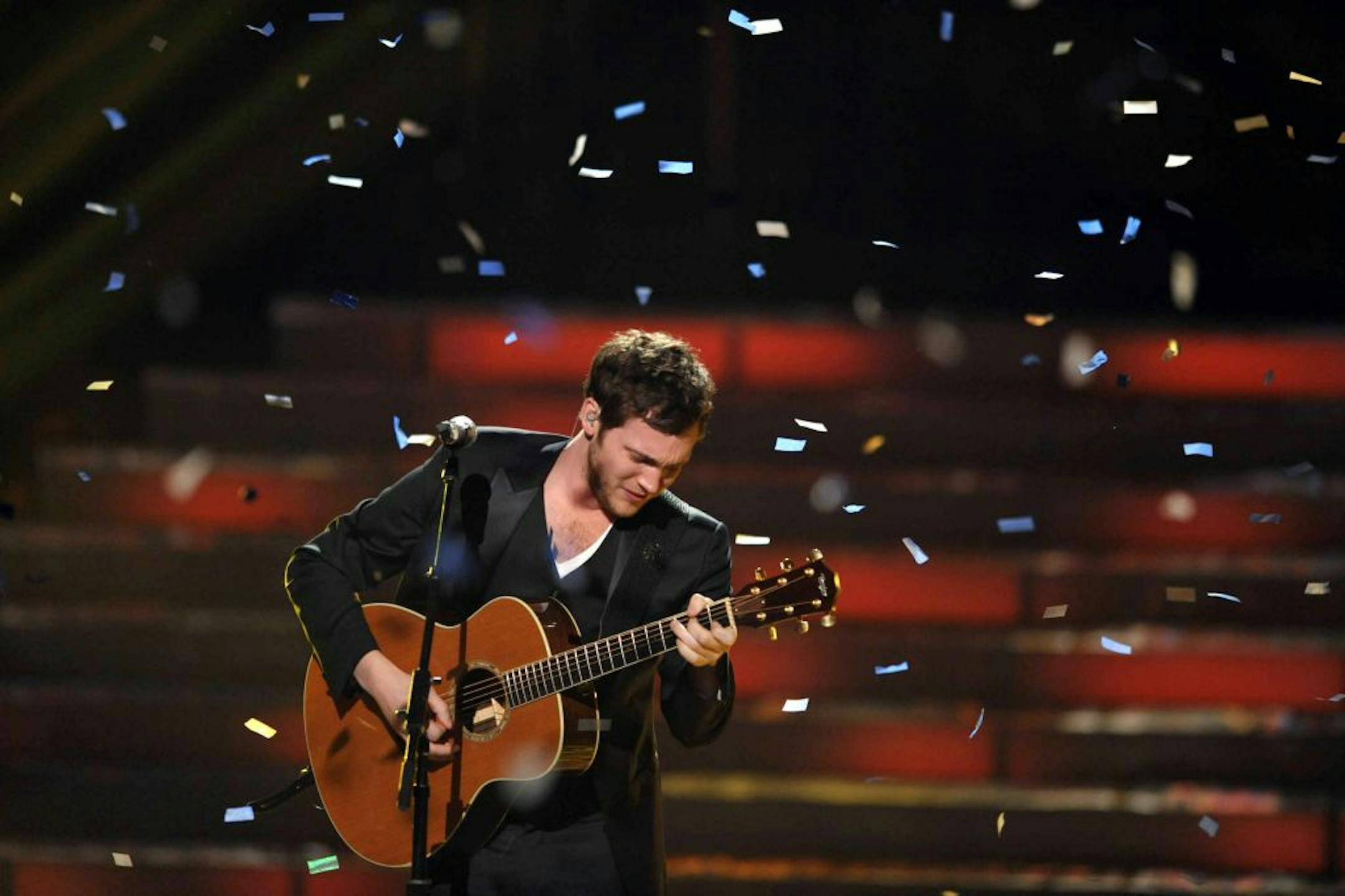 Winner Phillip Phillips performs onstage at the American Idol Finale on Wednesday, May 23, 2012 in Los Angeles.