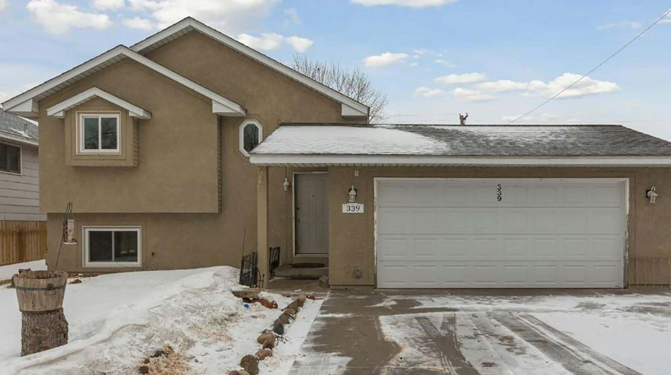 Minneapolis
Built in 1988, this four-bedroom, two-bath house located in the Beltrami neighborhood has 1,900 square feet and features two bedrooms on the upper and lower levels,hardwood floors, eat-in kitchen with stainless steel kitchen appliances and granite countertops, finished basement and deck. Listed by Ahmad Eltawely, Alliance Realty, 612-501-8538.