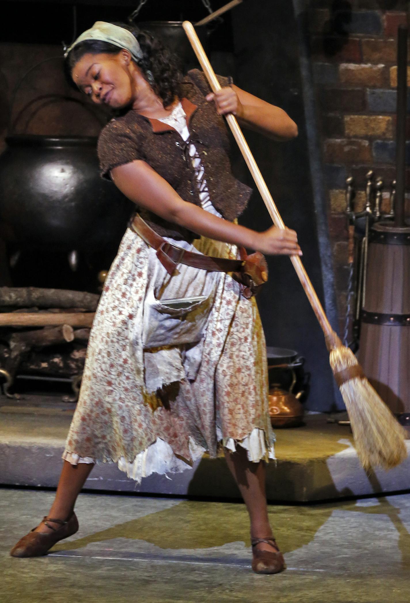 Dress rehearsal of "Cinderella" performed at Children's Theatre with a focus on Traci Allen as Cinderella. Many of the scenes of Cinderella with her step-sisters and step-mother. (MARLIN LEVISON/STARTRIBUNE(mlevison@startribune.com)