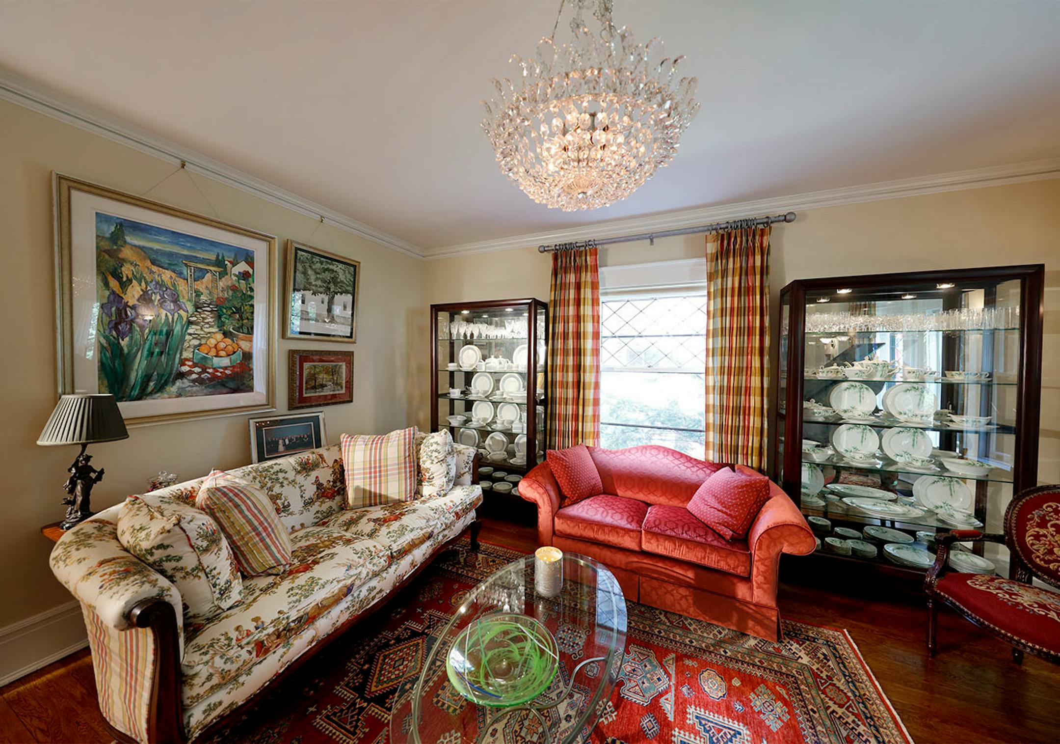 Another view of the music room.