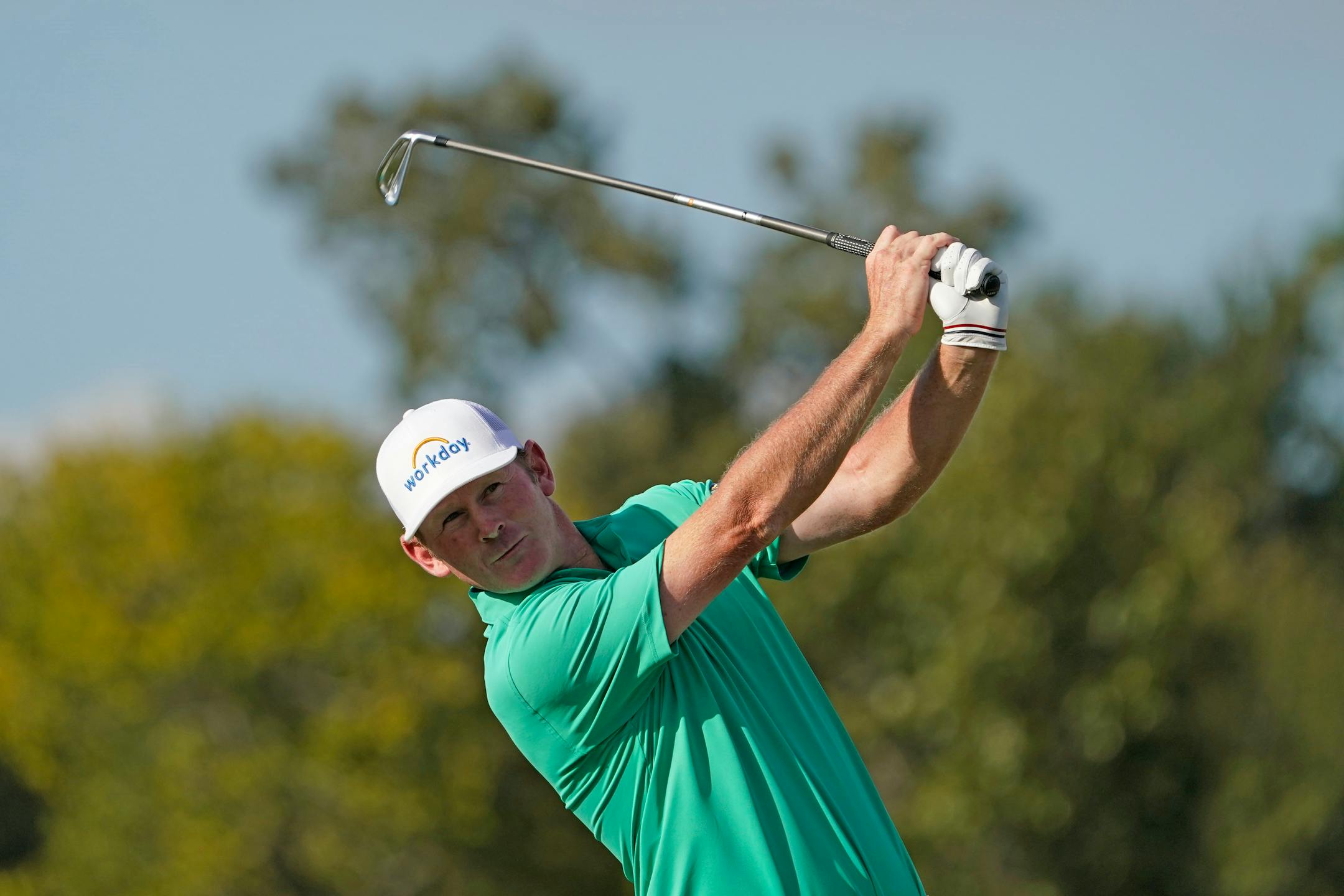 Brandt Snedeker hits his tee shot on the 11th hole during the first round of the Houston Open