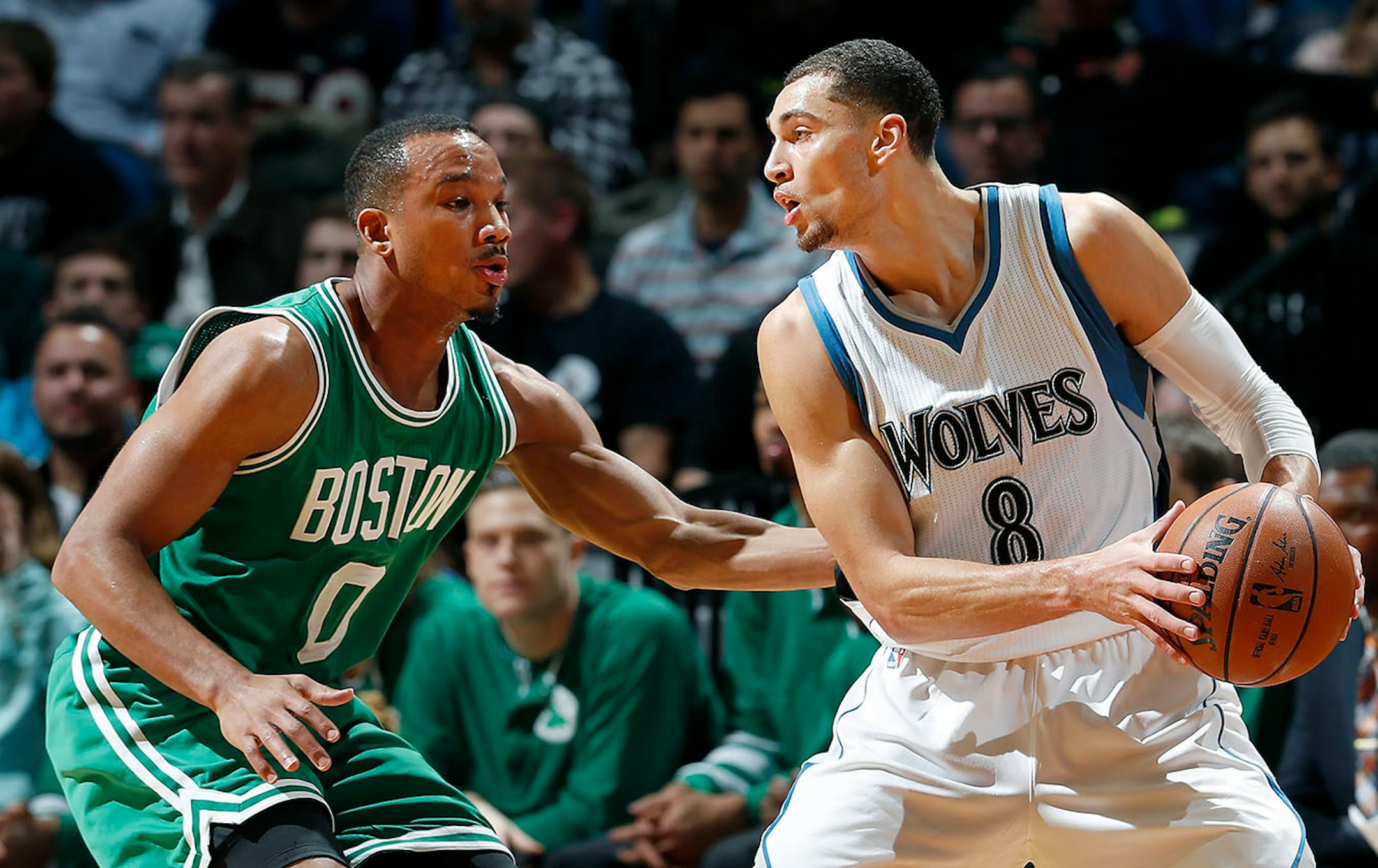 Avery Bradley (0) defended Zach LaVine (8) in the first quarter.