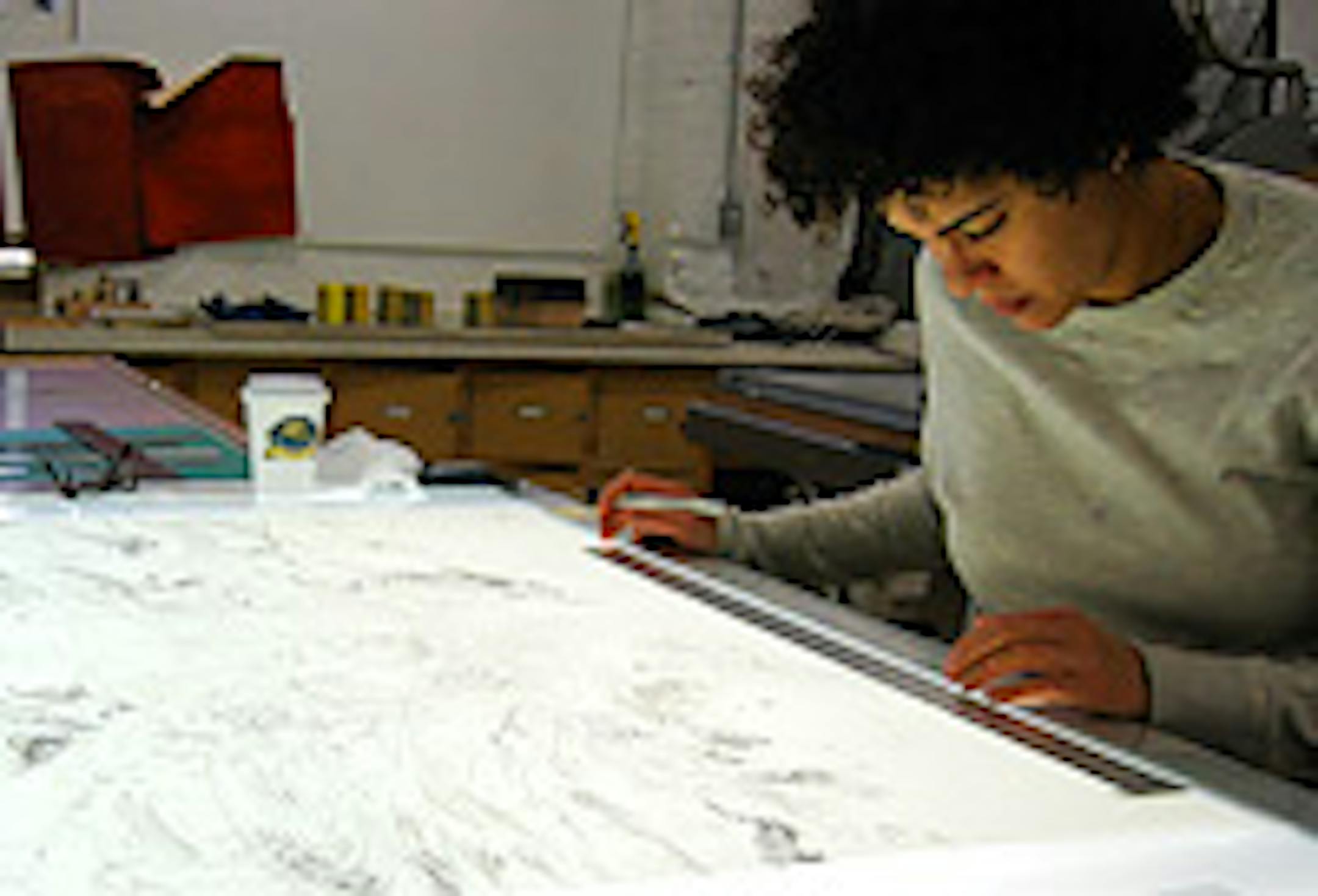 Julie Mehretu, working at Highpoint's old space.