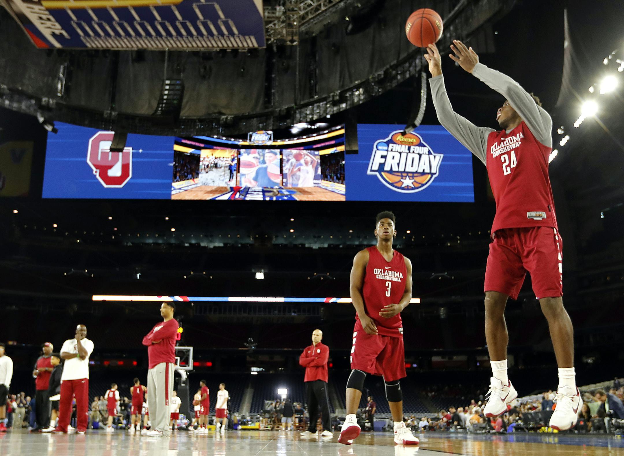 Oklahoma's Buddy Hield shoots during a practice session for the NCAA Final Four college basketball tournament Friday, April 1, 2016, in Houston. (AP Photo/David J. Phillip)