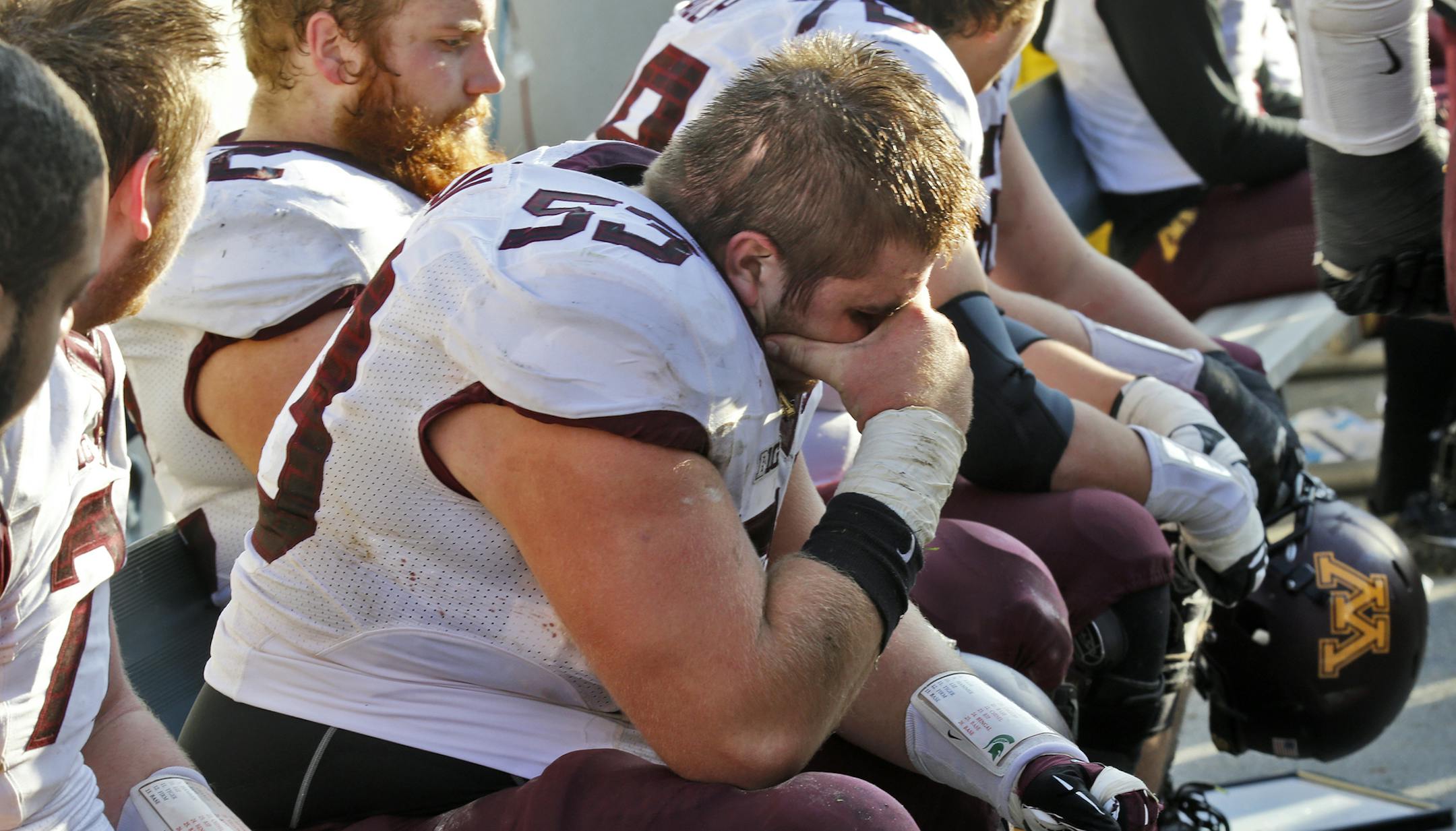 Minnesota Gophers vs. Michigan State Spartans. Michigan State won 14-3. Minnesota lineman Tommy Olson (53) showed his disappointment with the outcome as the final seconds of the game ticked away. (MARLIN LEVISON/STARTRIBUNE(mlevison@startribune.com) ORG XMIT: MIN1311301618271924