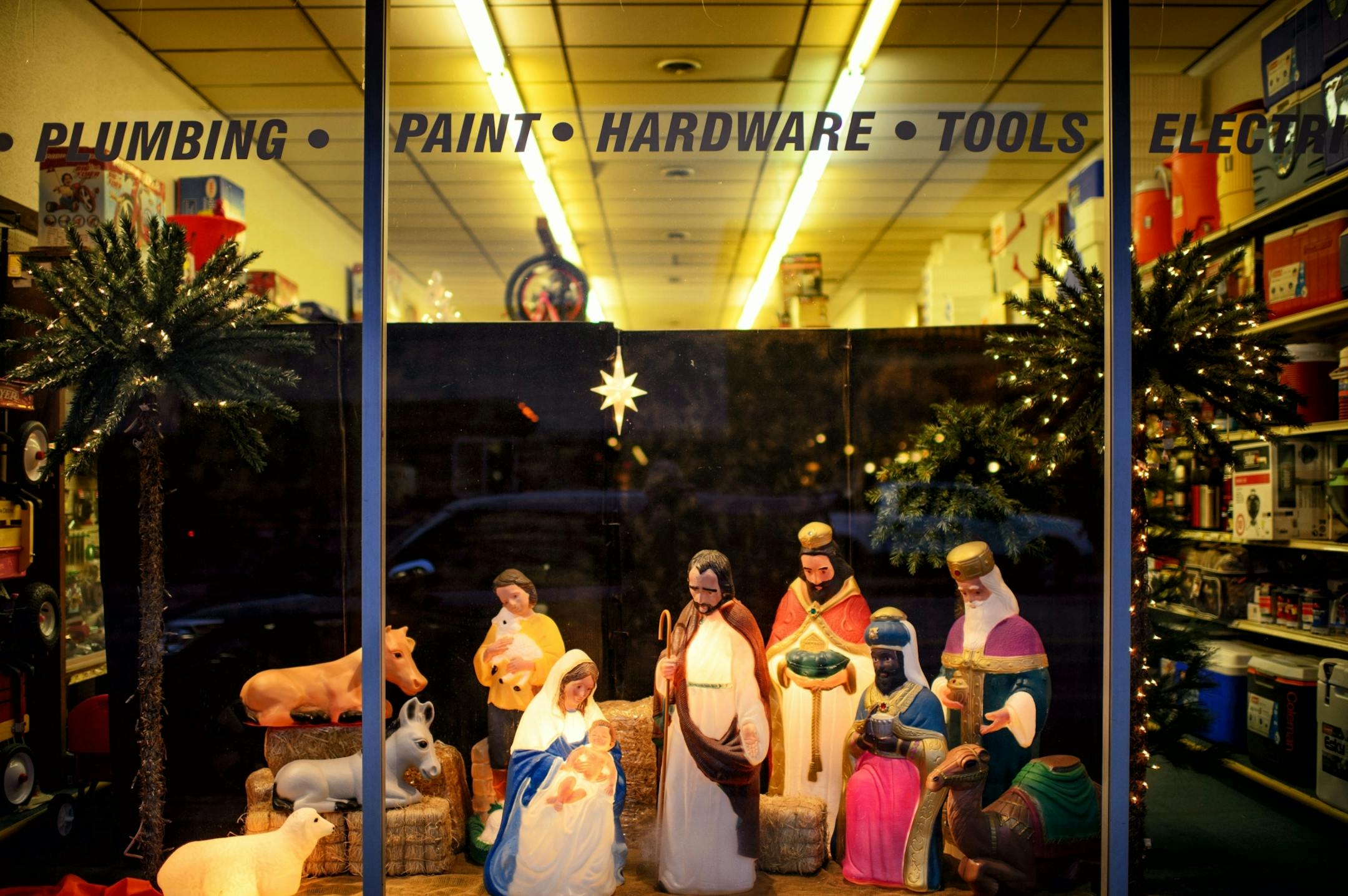 One of hundreds of nativity scenes that popped up in storefronts and yards in Wadena. This one in Wadena Hardware on Jefferson St.