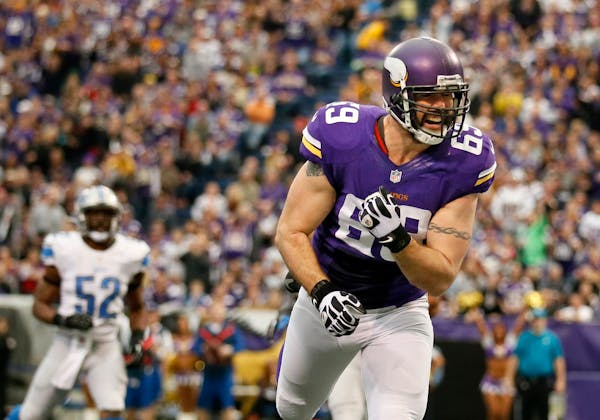 Jared Allen in 2013. His 136 sacks rank 12th in NFL history.