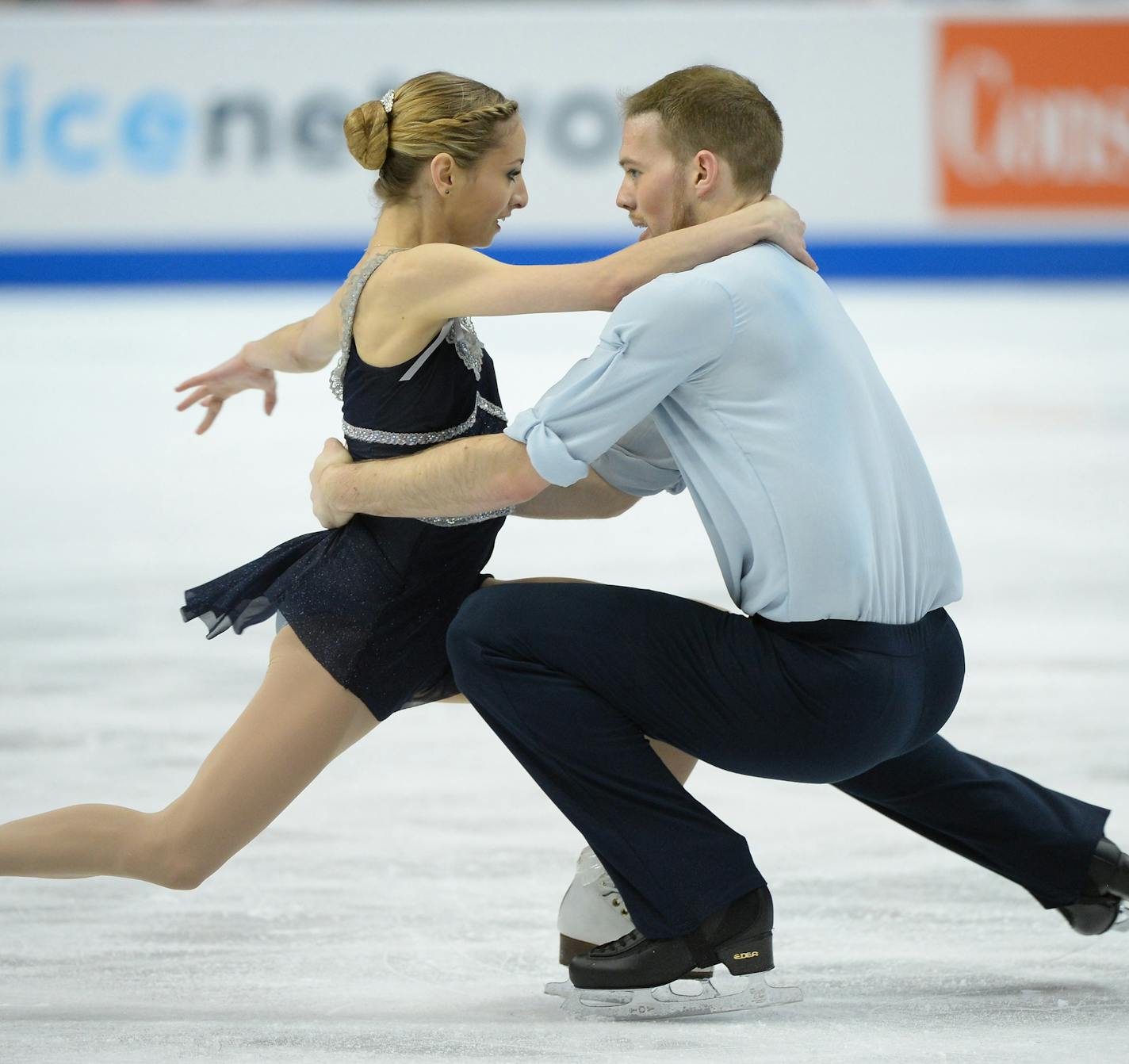 Tarah Kayne and Danny O'Shea performed in the Pairs Free Skate Competition of of the 2016 Prudential U.S. Figure Skating Championships Saturday. Kayne and O'Shea won 1st place with a score of 142.04. ] (AARON LAVINSKY/STAR TRIBUNE) aaron.lavinsky@startribune.com The Championship Pairs Free Skate Programs of the 2016 Prudential U.S. Figure Skating Championships was held at Xcel Energy Center on Saturday, Jan. 23, 2016 in St. Paul, Minn.