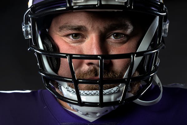 Harrison Phillips has “a way of bringing people together,” said his defensive coordinator in Buffalo, Leslie Frazier. 