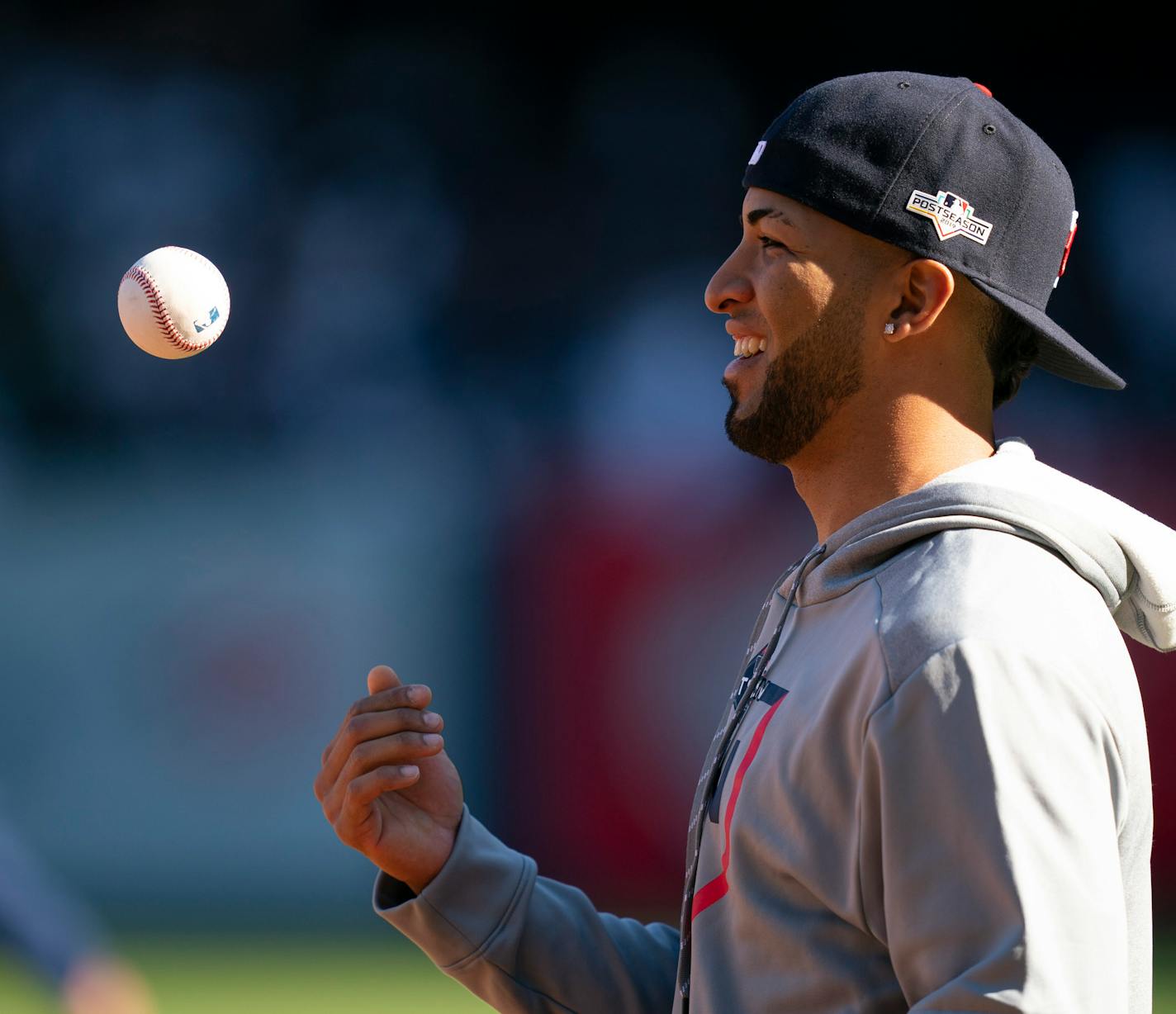 Eddie Rosario played right field, not his usual spot in left, at Yankee Stadium this weekend. "It's no big deal," he said.