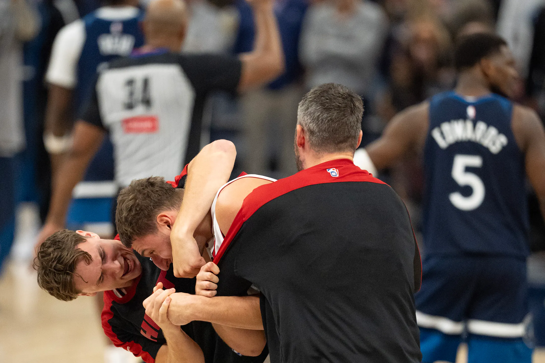 Wolf Fall Time Wolves fall at home 95-94 to Butler-less Heat and show it troubles them