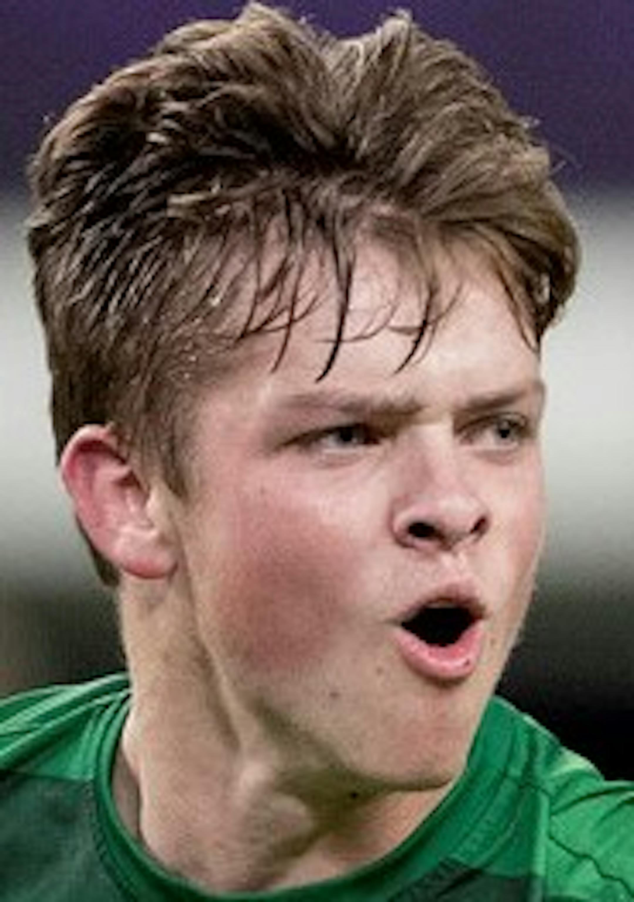 Oscar Smythe (10) of Edina celebrated after scoring a goal in the second half. ] CARLOS GONZALEZ • cgonzalez@startribune.com – Minneapolis, MN – October 31, 2019, U.S. Bank Stadium, High School / Prep Soccer Finals, Boys' 2A game, Edina vs. East Ridge. ORG XMIT: MIN1910311947389422
