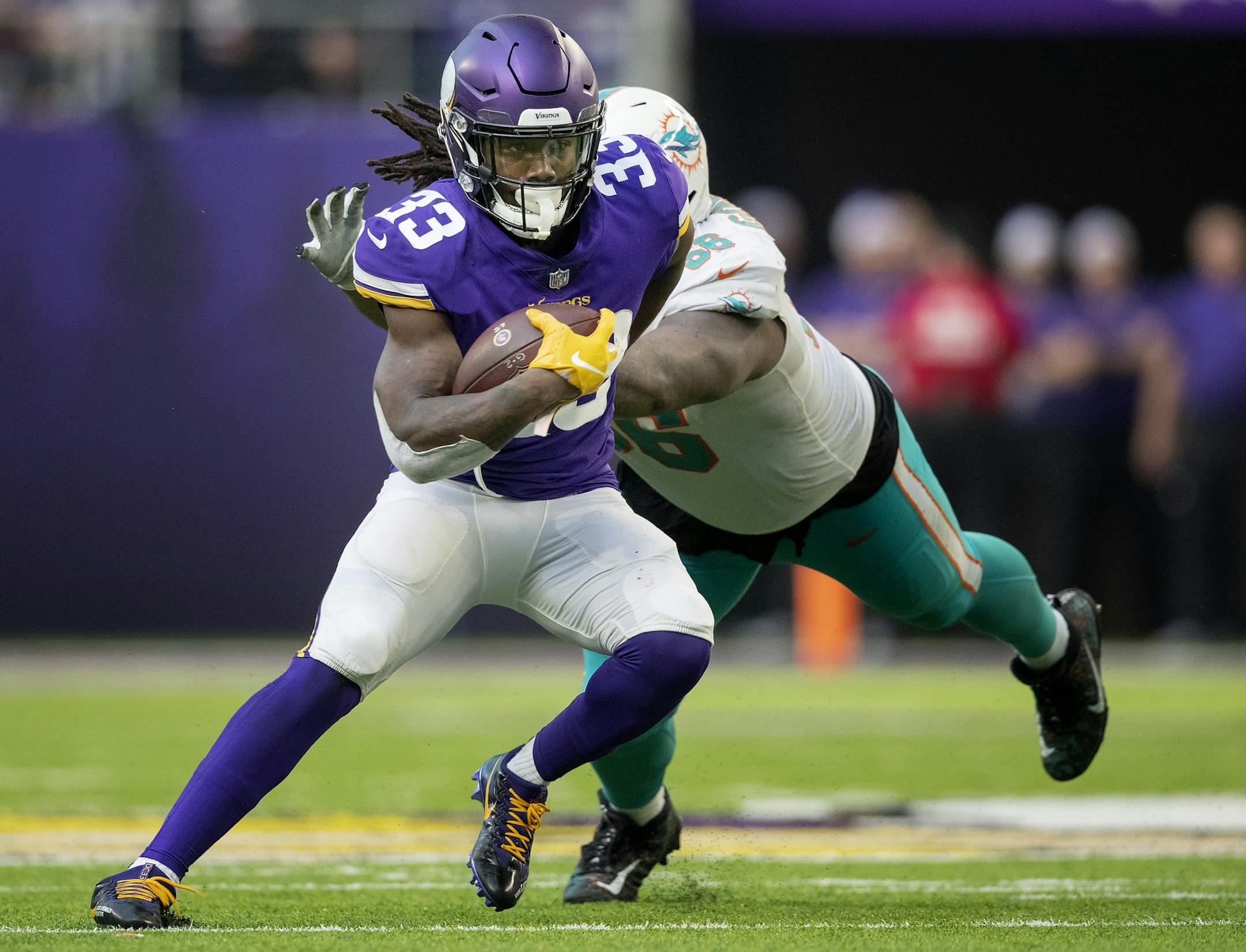 Dalvin Cook during a run in the second quarter.