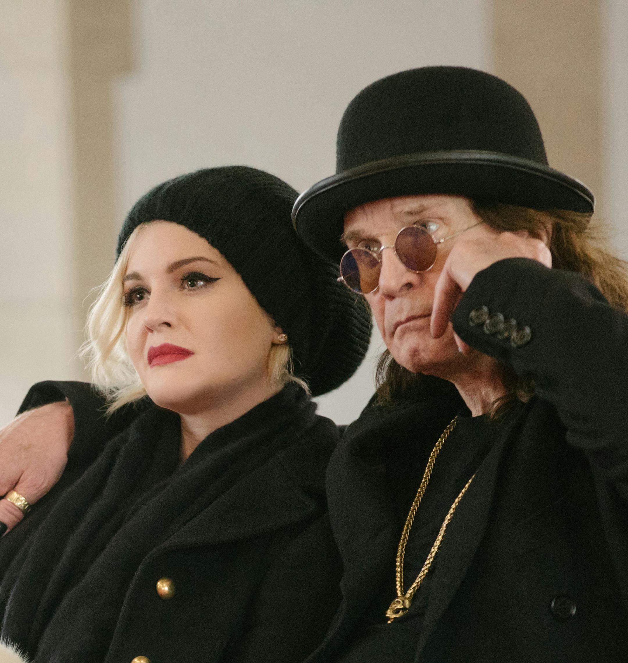 Kelly and Ozzy listen to Peace United Methodist Church LGBTQ Choir on "World Detour."