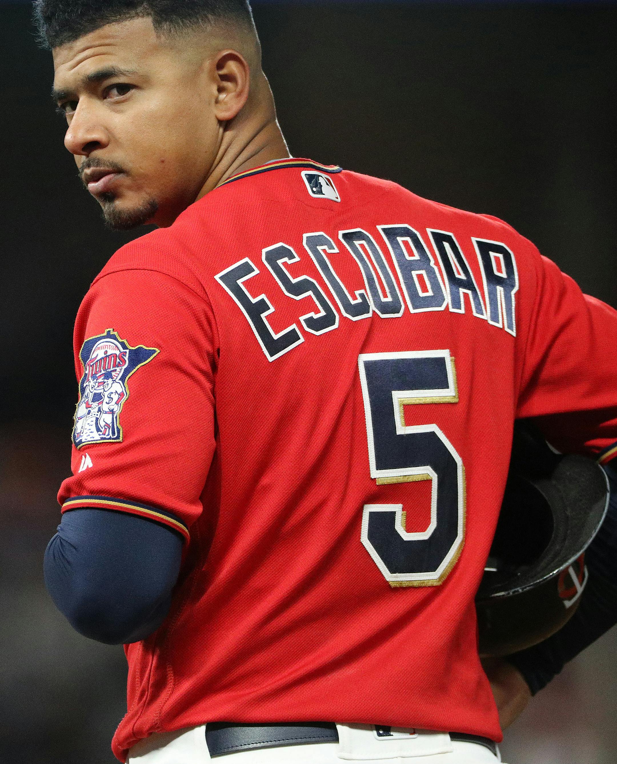 Minnesota Twins third baseman Eduardo Escobar (5) stood on first after he hit a single in the sixth inning. ] ANTHONY SOUFFLE ï anthony.souffle@startribune.com Action from an MLB game between the Minnesota Twins and the Detroit Tigers Friday, Sept. 29, 2017 at Target Field in Minneapolis.