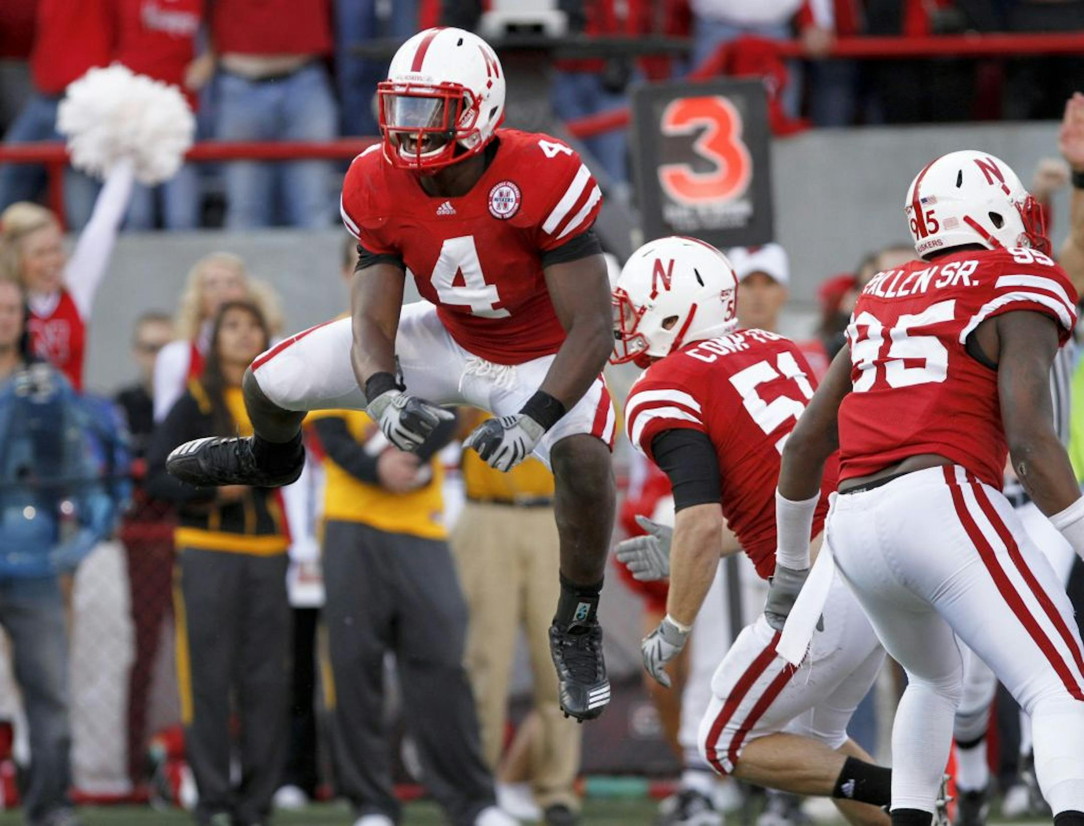 Nebraska's Lavonte David (4)