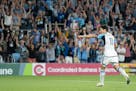 Minnesota United forward Jeong Sang-Bin (11) celebrates after scoring a goal to give his team a 2-1 lead against the Portland Timbers during the secon