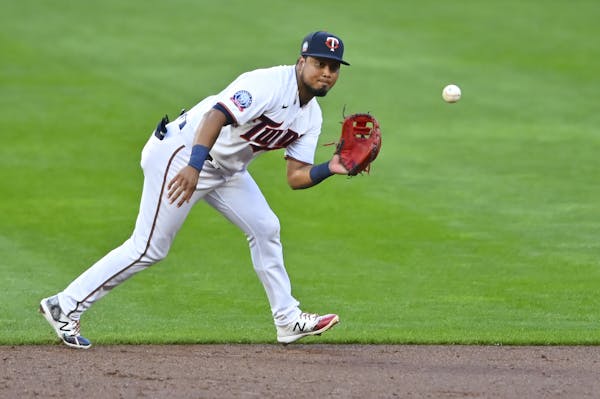 Booted from second-base job, Arraez primed for Twins' super-utility role