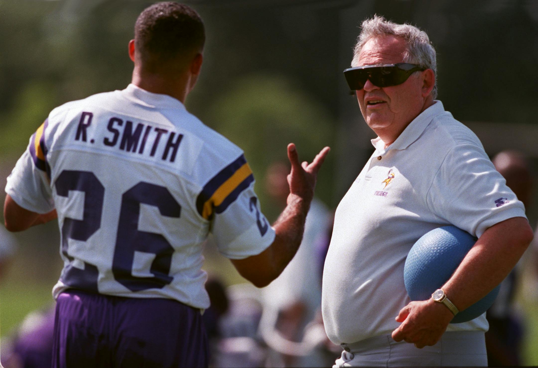 Longtime Vikings trainer Fred Zamberletti (right, shown talking with Vikings running back Robert Smith in 2006) died Sunday at age 86.