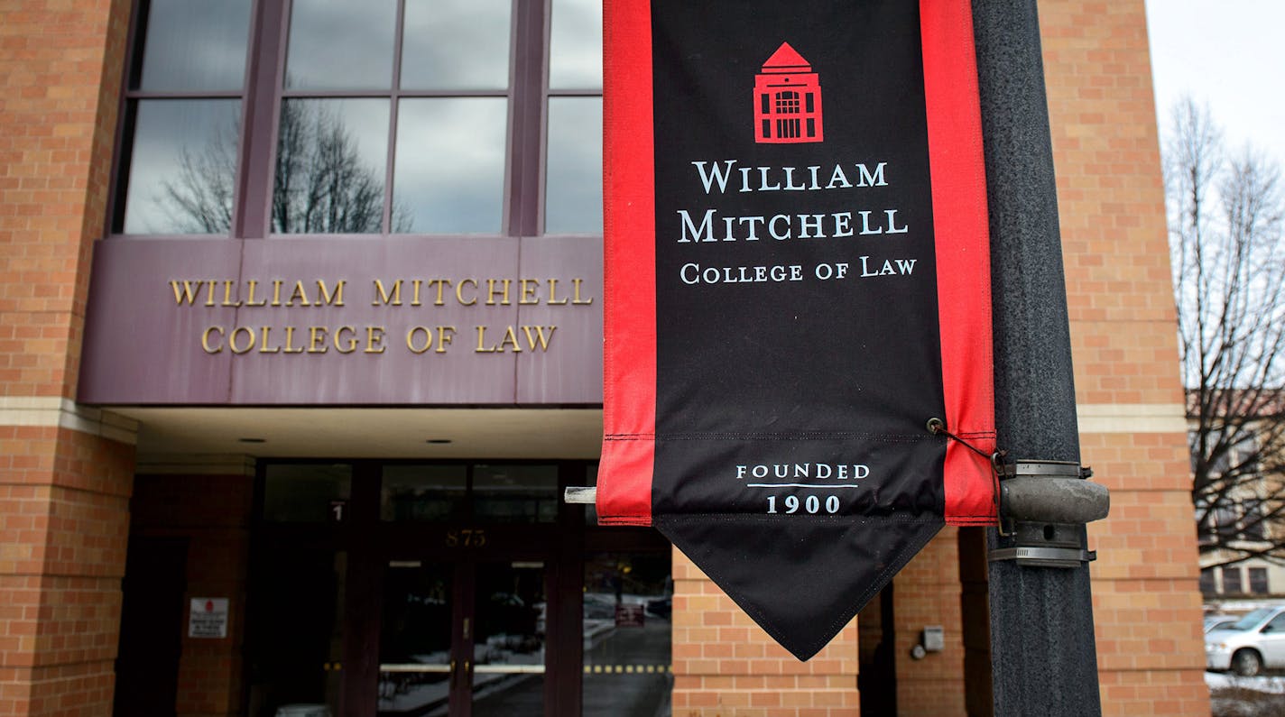 William Mitchell College of Law ] GLEN STUBBE * gstubbe@startribune.com Friday, February 14, 2015 William Mitchell College of Law and Hamline University's law school plan to announce Friday that they're combining into a single operation, to be named Mitchell/Hamline School of Law. The surprise announcement comes after years of on-again, off-again merger talks, and a growing realization that Minnesota could no longer support four law schools. ORG XMIT: MIN1502131539123726