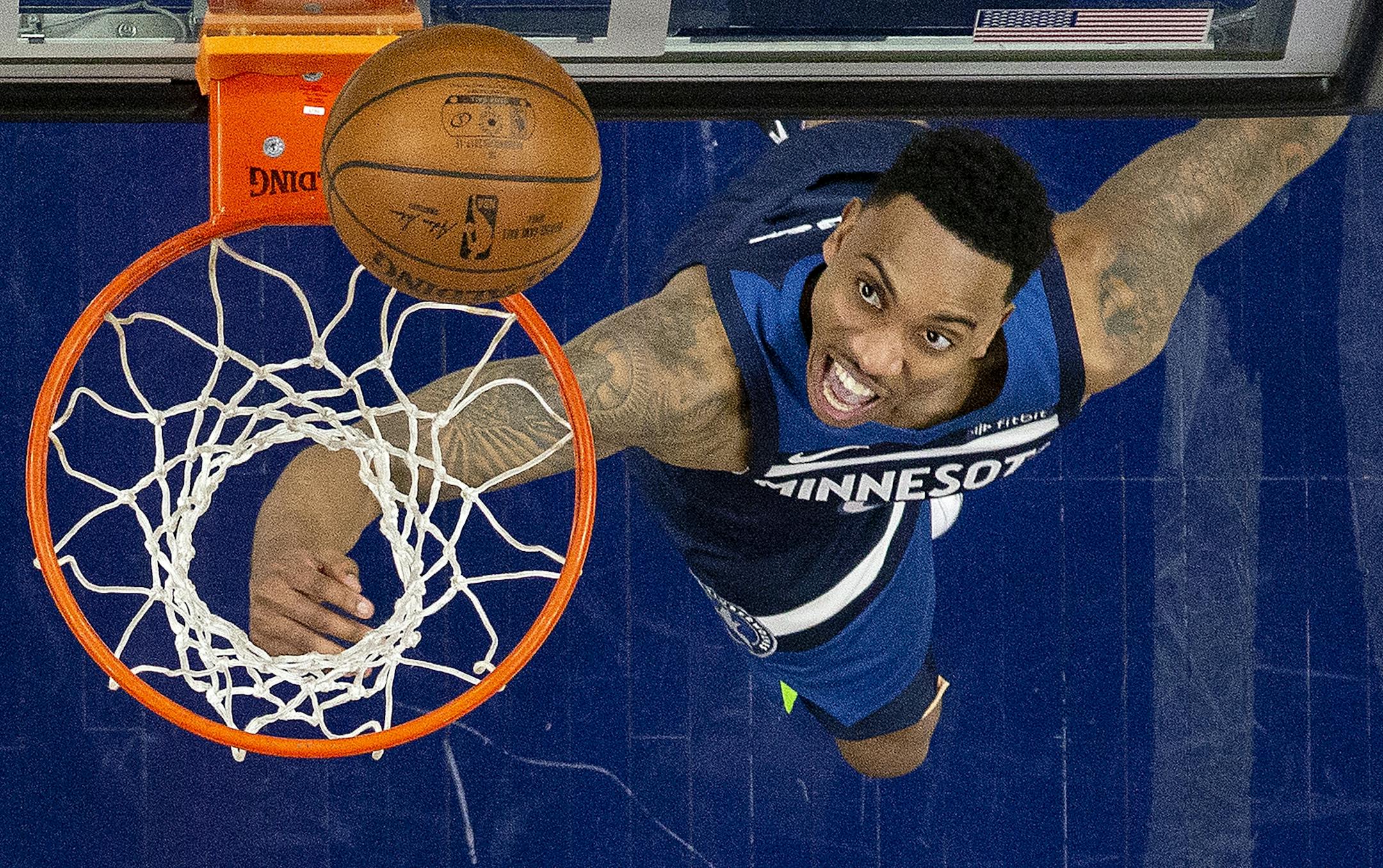 Jeff Teague (0) attempted a shot in the second half.