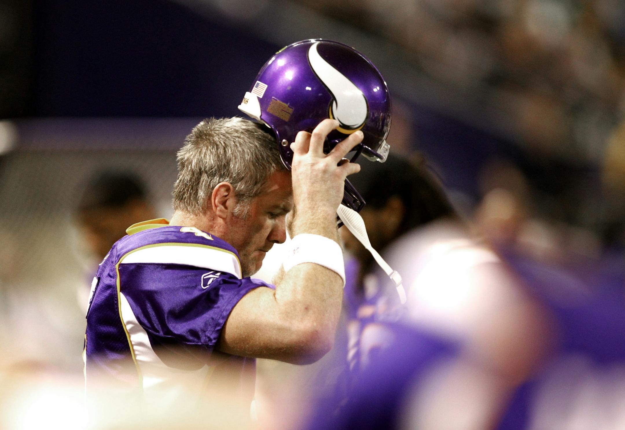 Vikings quarterback Brett Favre