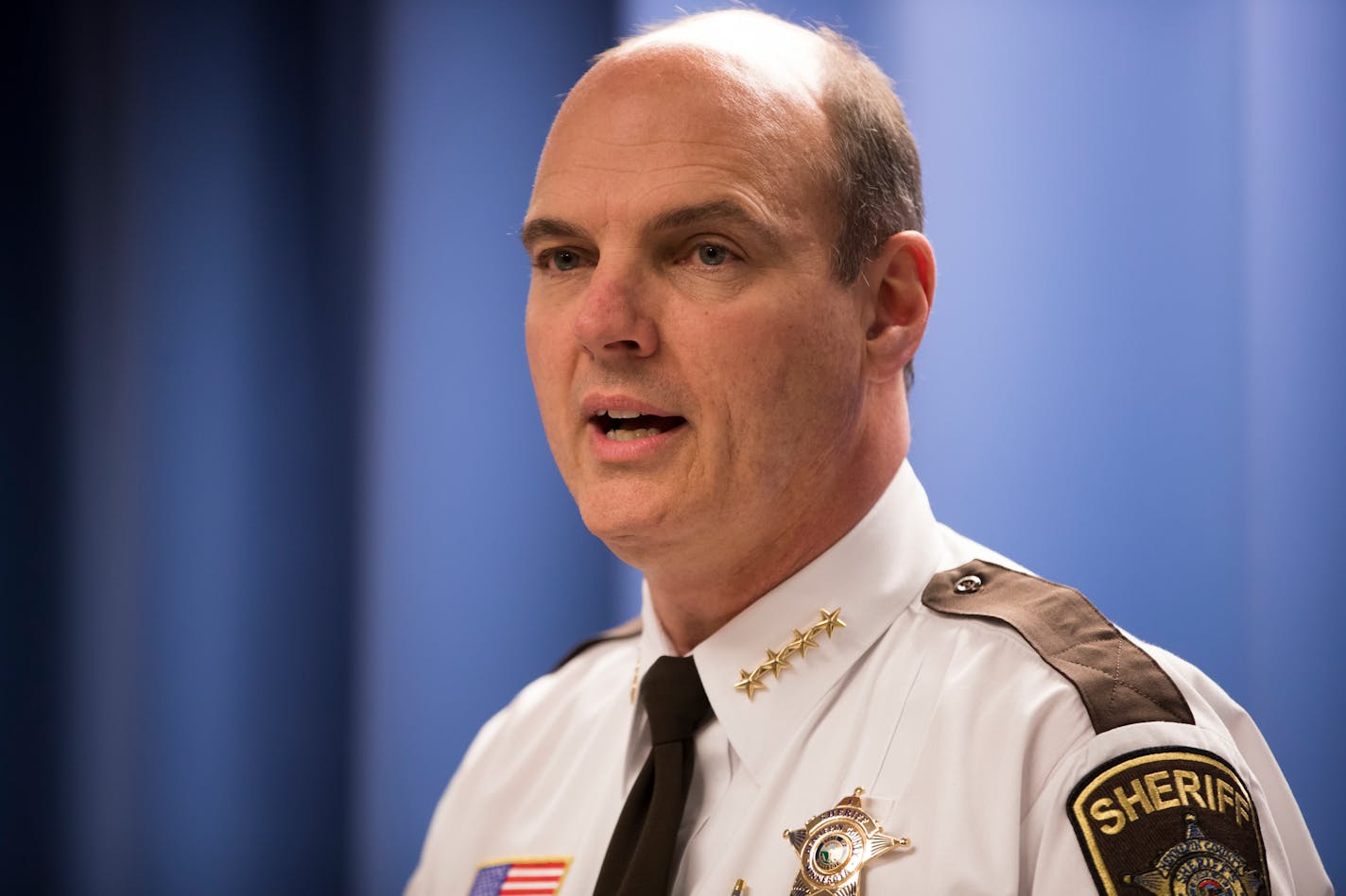 Hennepin County Sheriff Rich Stanek said DHS officials should be held in contempt of court for failing to admit an inmate held for 14 days after he was committed as mentally ill to a state psychiatric facility.