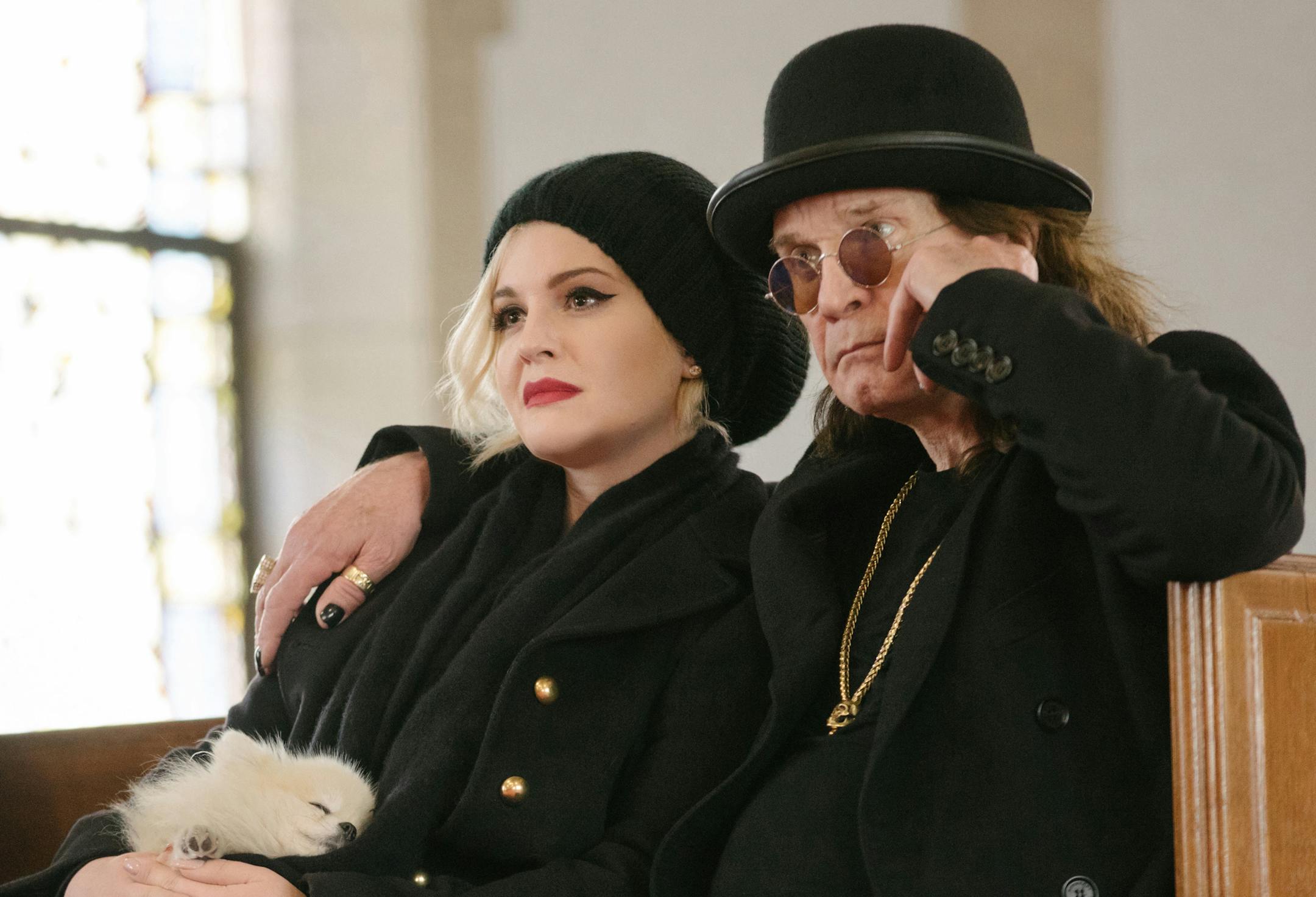 Kelly and Ozzy listen to Peace United Methodist Church LGBTQ Choir on "World Detour."