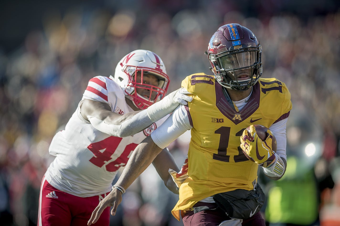 Minnesota quarterback Demry Croft