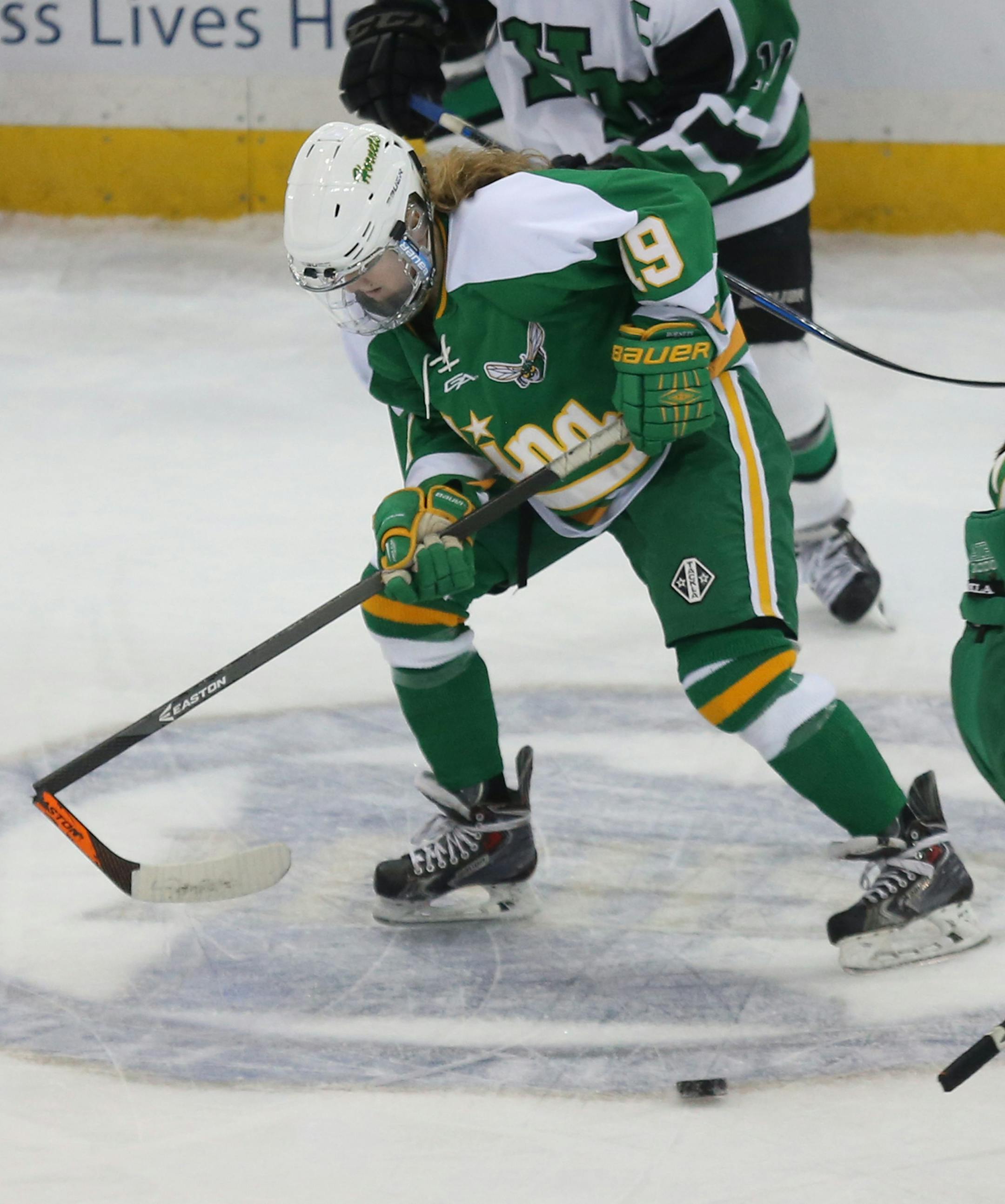 Edina's Anna Klein broke her stick in the second period. ] (KYNDELL HARKNESS/STAR TRIBUNE) kyndell.harkness@startribune.com Hill-Murray vs Edina in the 2A semifinals at the Xcel Energy Center in St Paul, Min., Friday, February 20, 2015. Hill-Murray won over Edina 2-1. ORG XMIT: MIN1502202055222431
